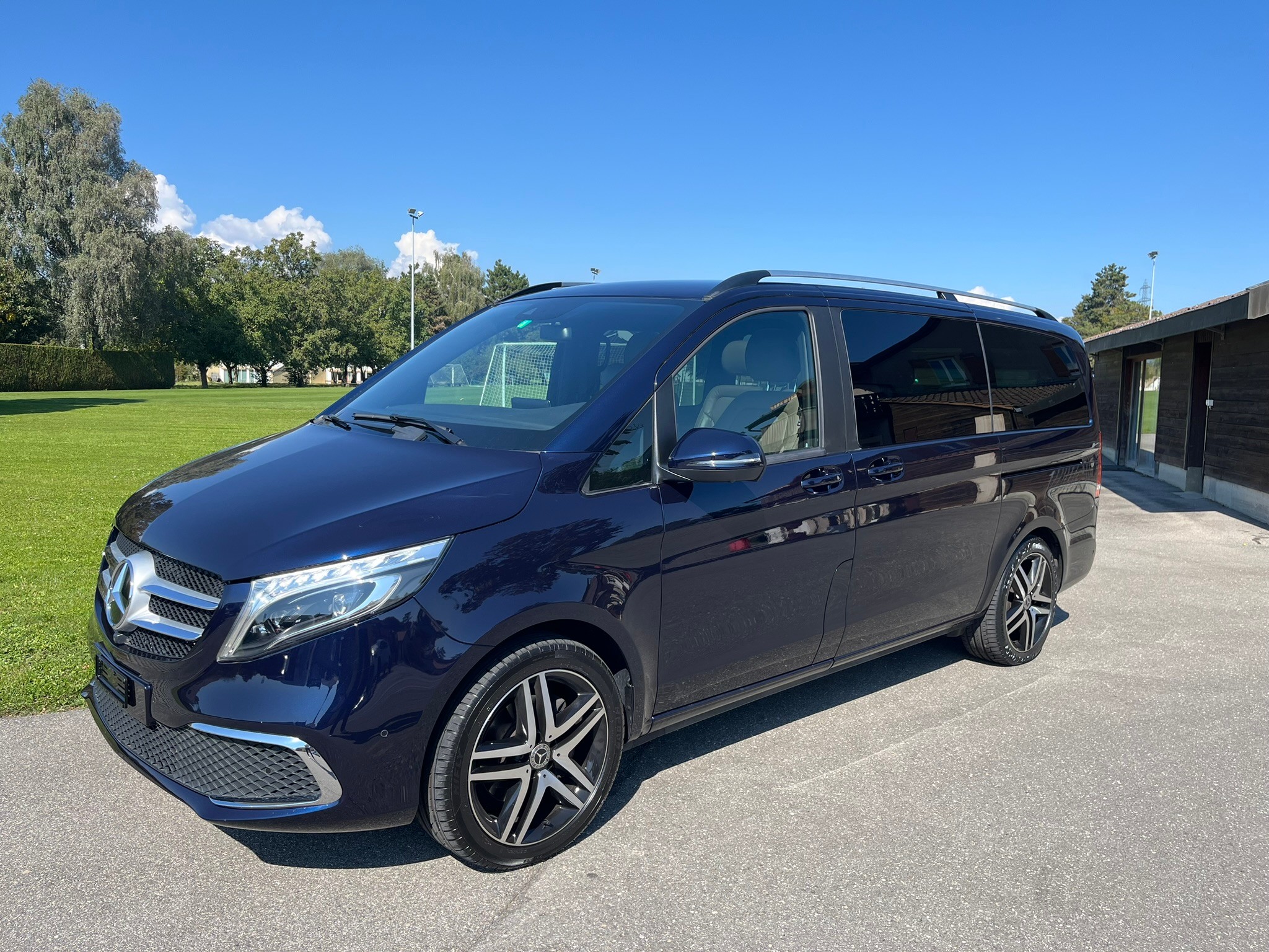 MERCEDES-BENZ V 300 d lang Avantgarde 4Matic 9G-Tronic