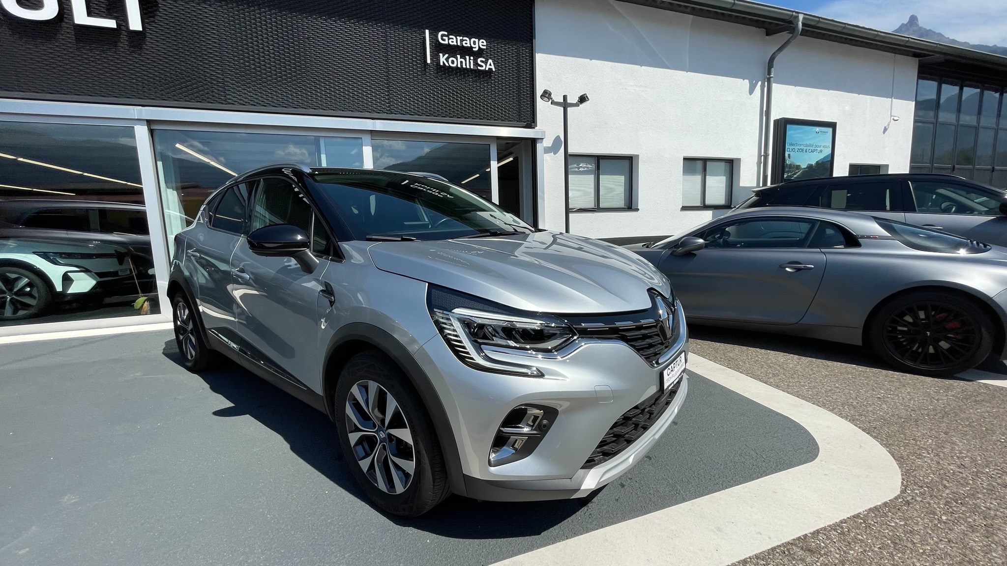 RENAULT Captur 1.6 E-Tech Plug-in Edition One