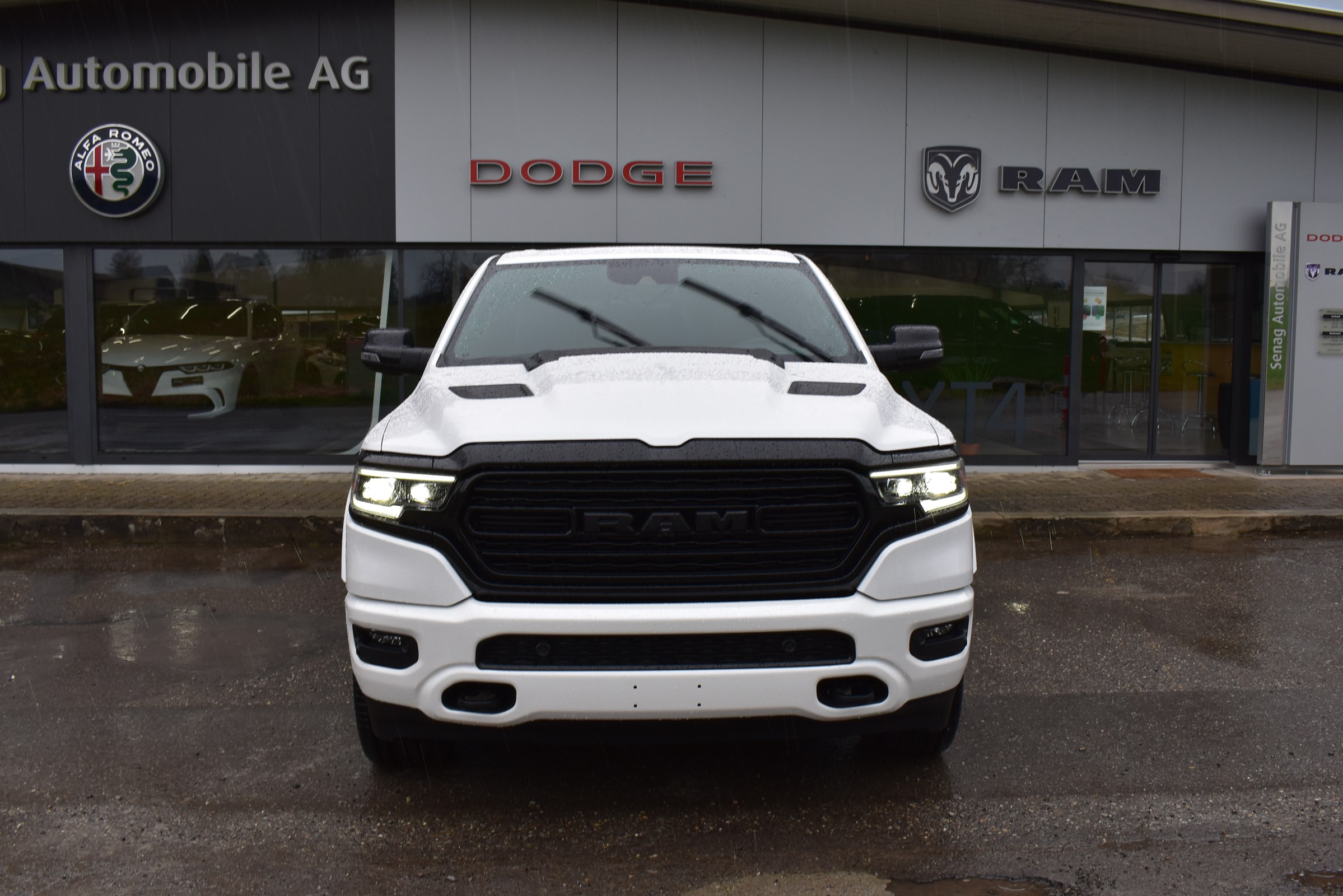 DODGE Ram 1500 Limited Night Edition