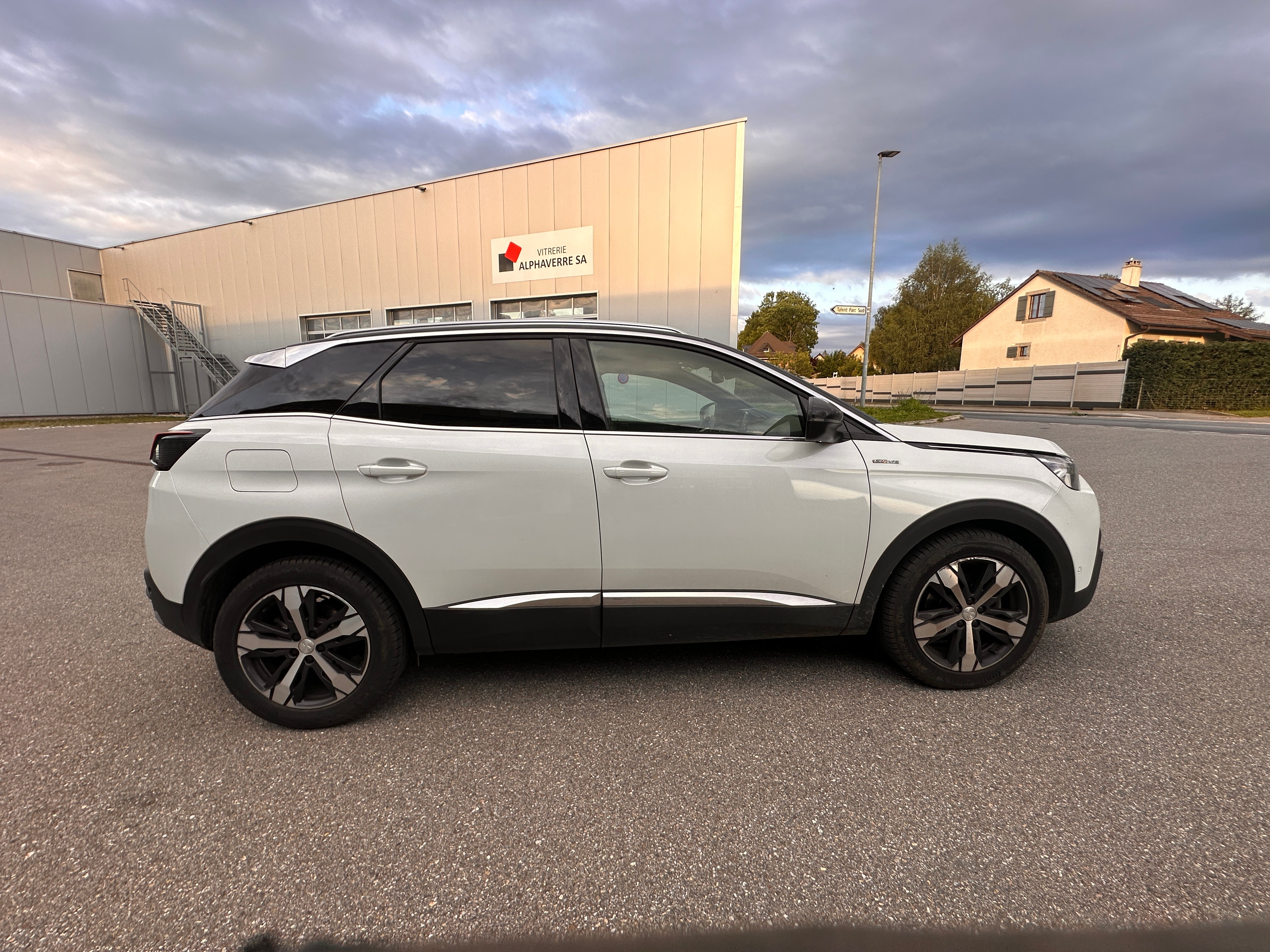 PEUGEOT 3008 1.6 THP GT Line EAT