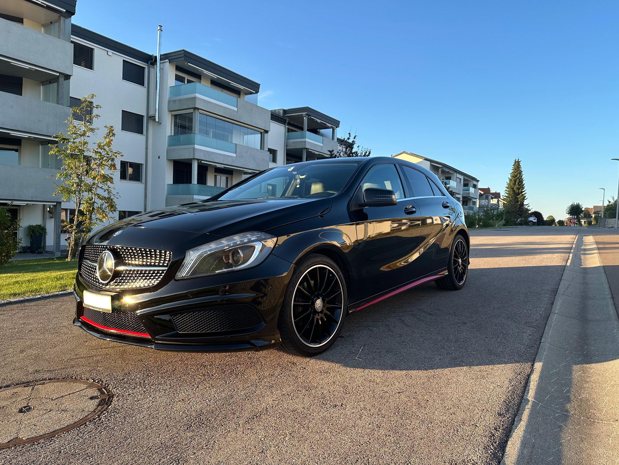 MERCEDES-BENZ A 200 AMG Line