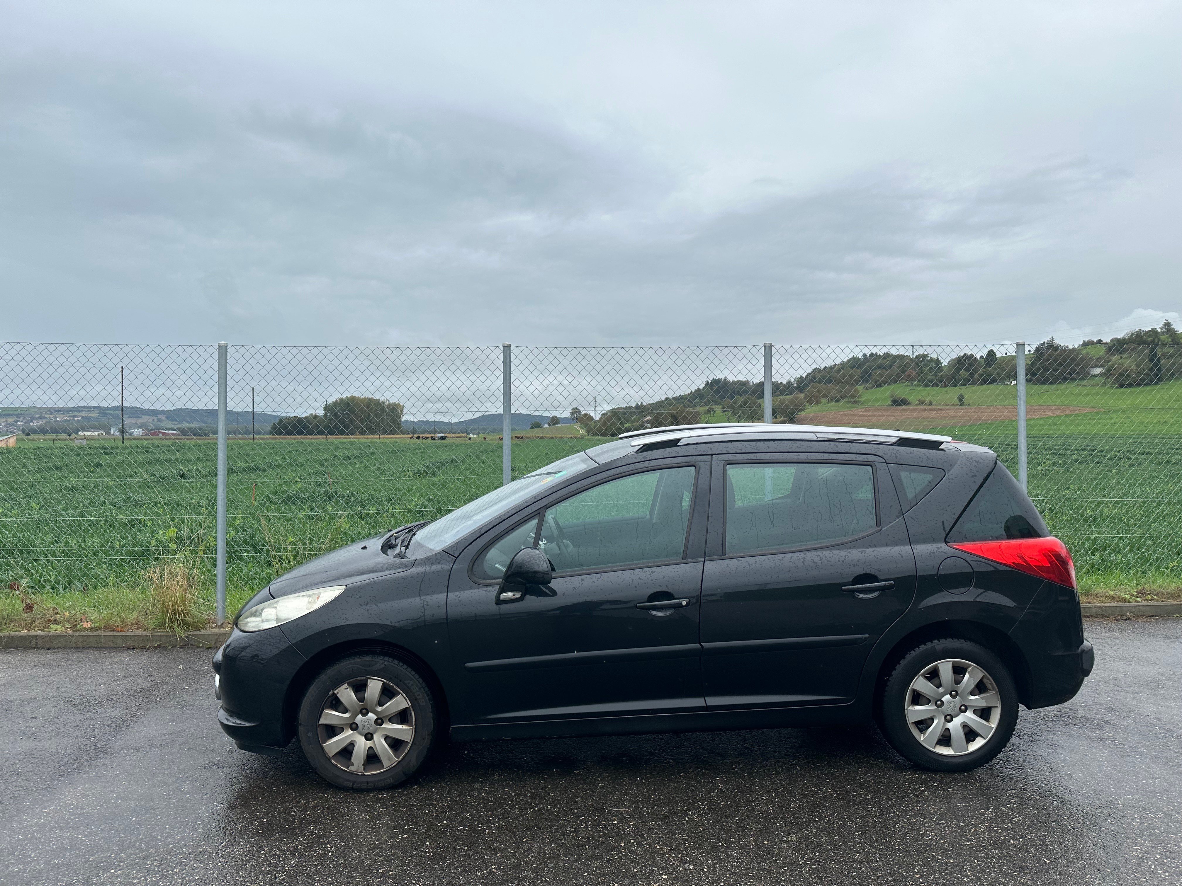 PEUGEOT 207 SW 1.6 16V Trendy Automatic