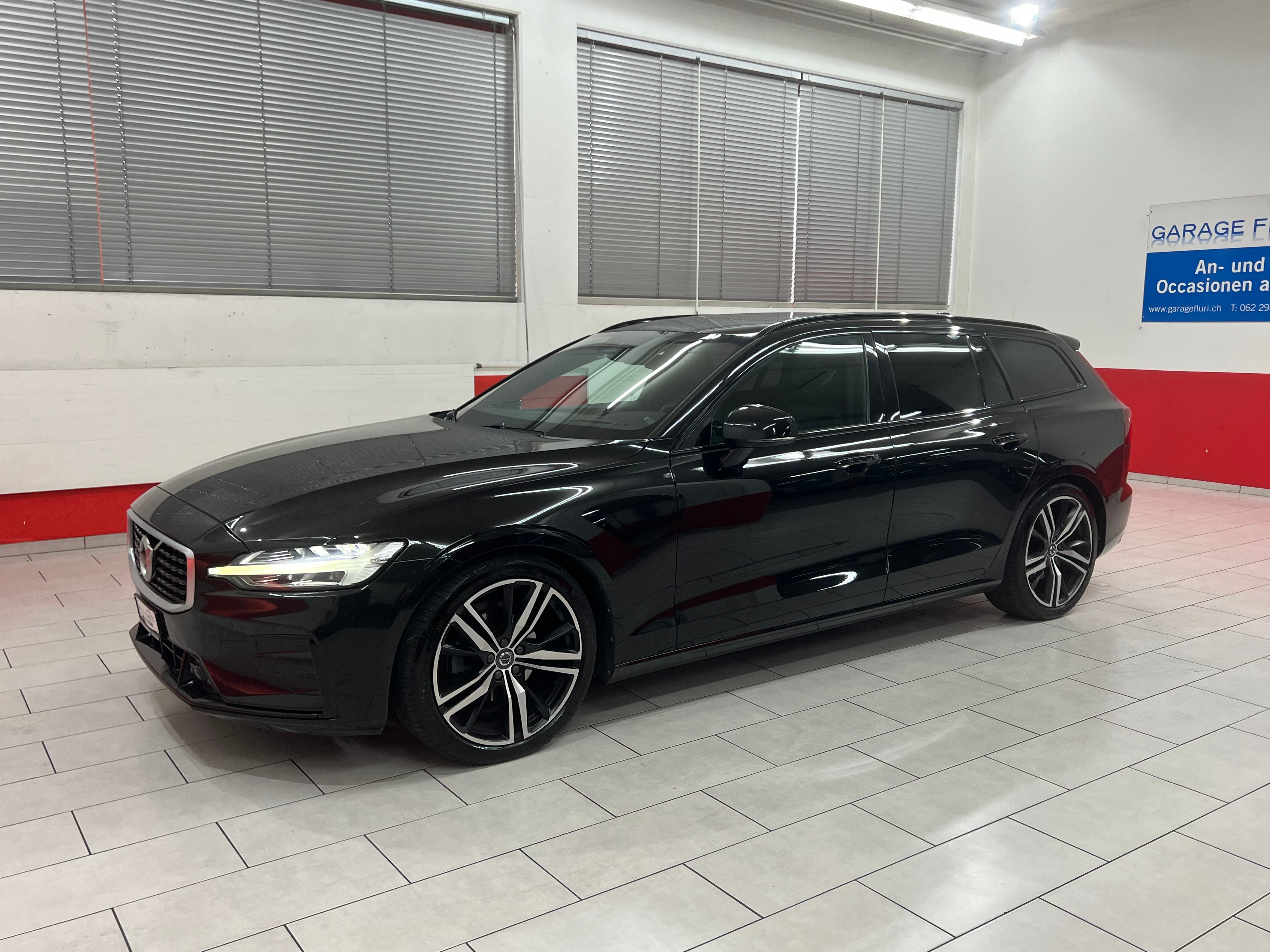 VOLVO V60 D4 AWD R-Design Polestar Engineered
