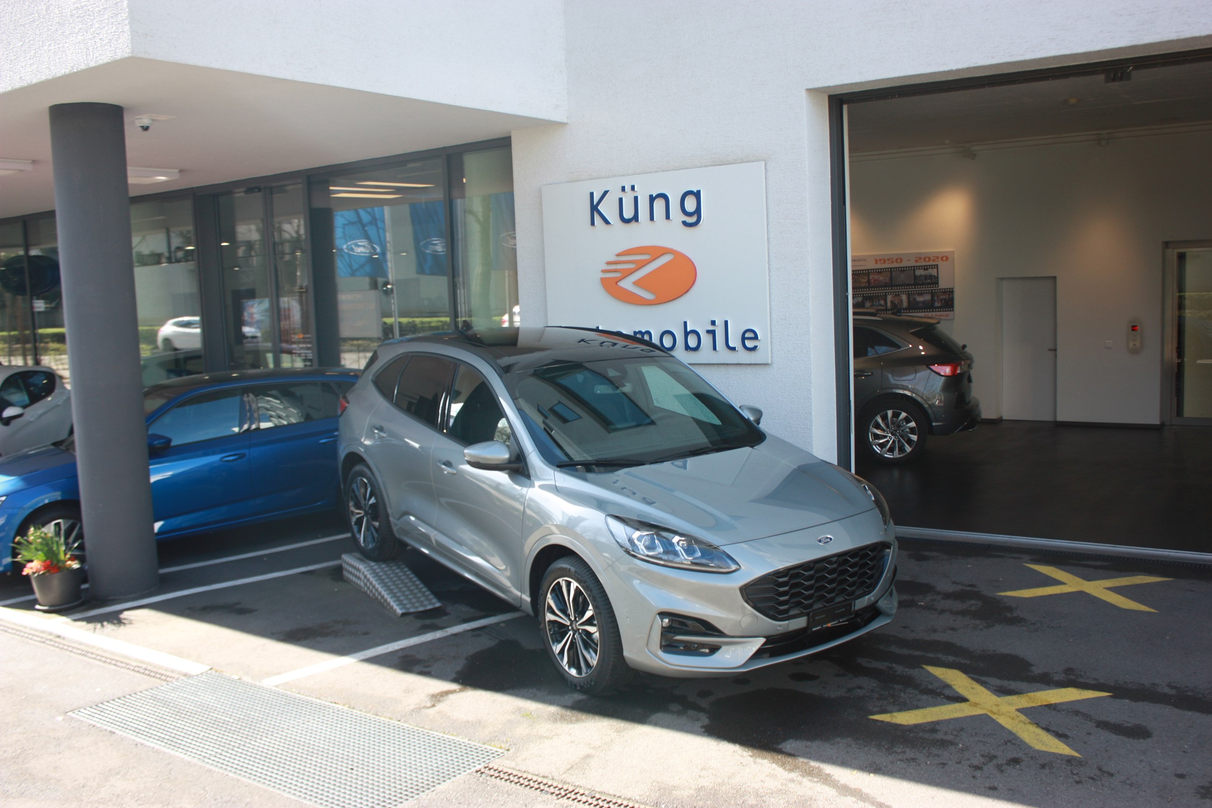 FORD Kuga 2.5 PHEV ST-Line X 2WD