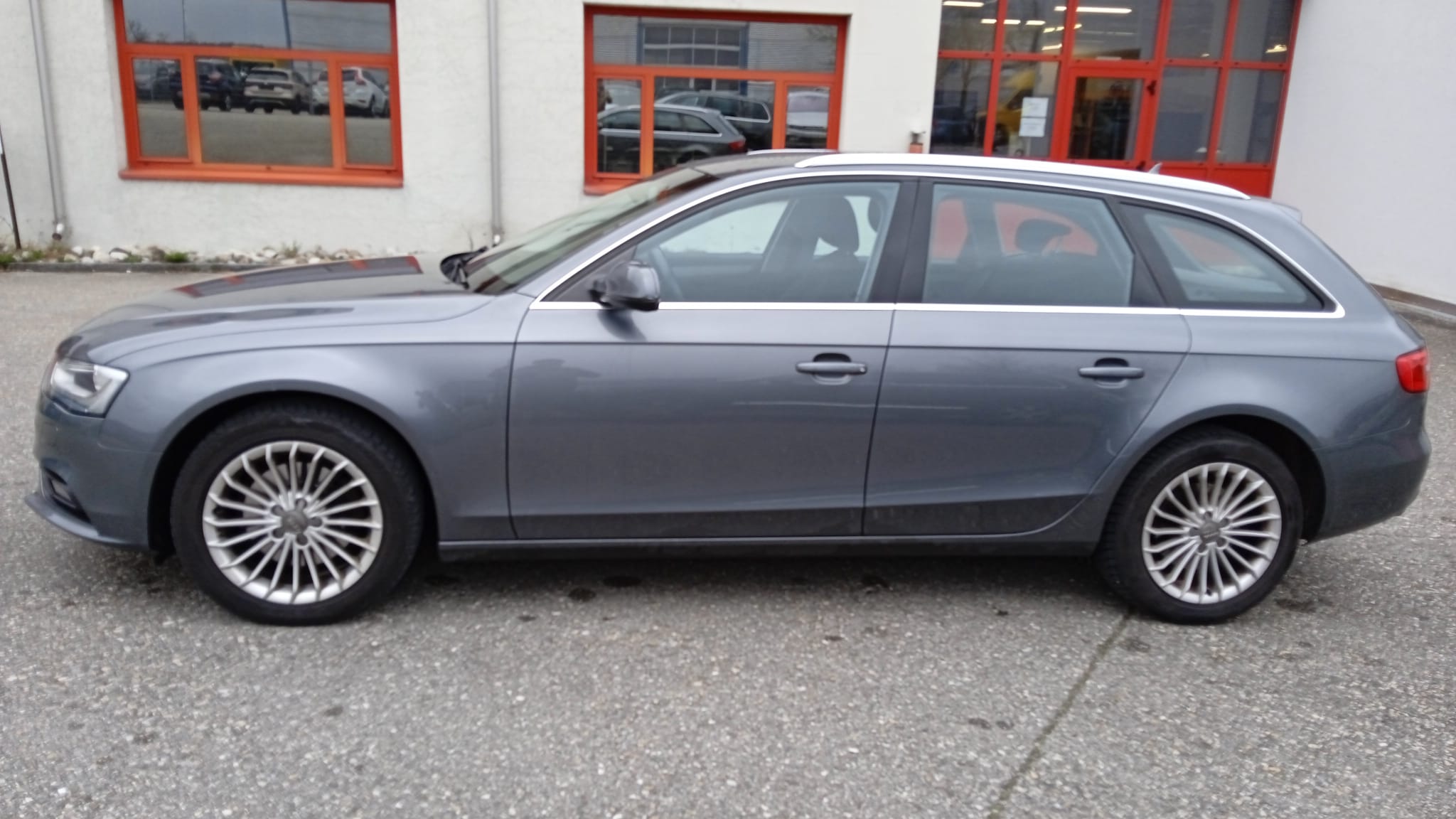 AUDI A4 2.0 TDI Attraction