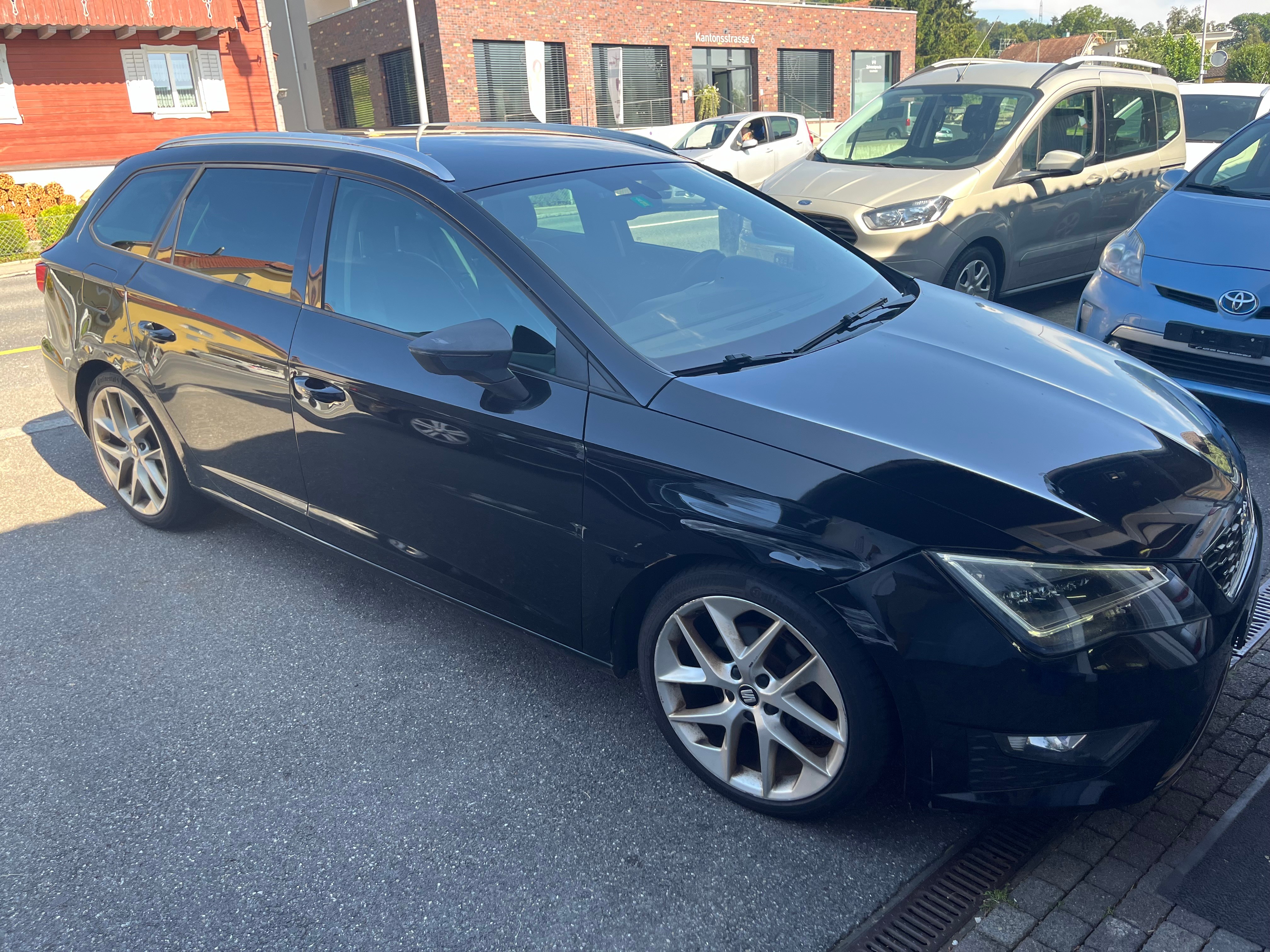 SEAT Leon ST 2.0 TDI FR Line 4Drive