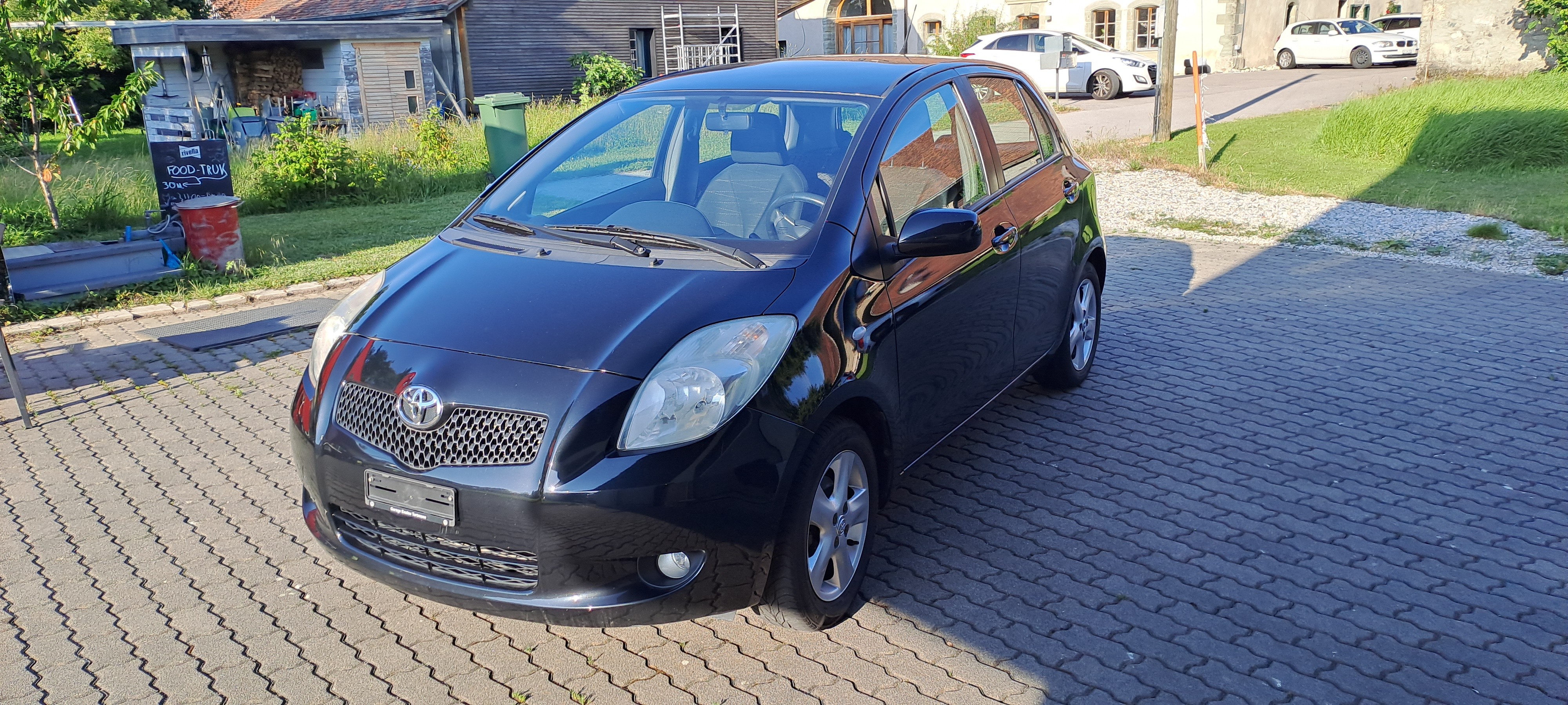 TOYOTA Yaris 1.3 Chic Multimode