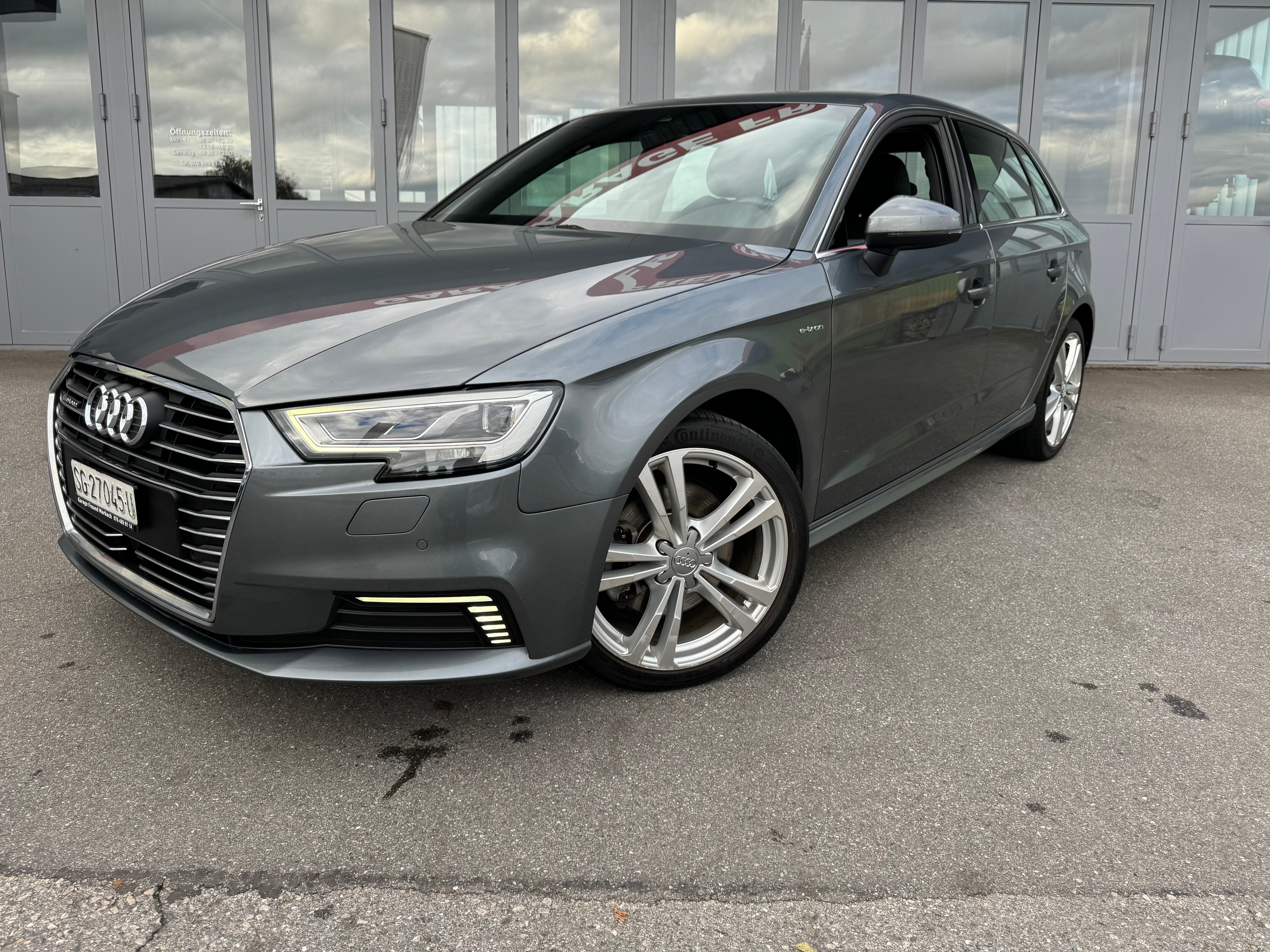 AUDI A3 Sportback 1.4 e-tron Sport S-Line