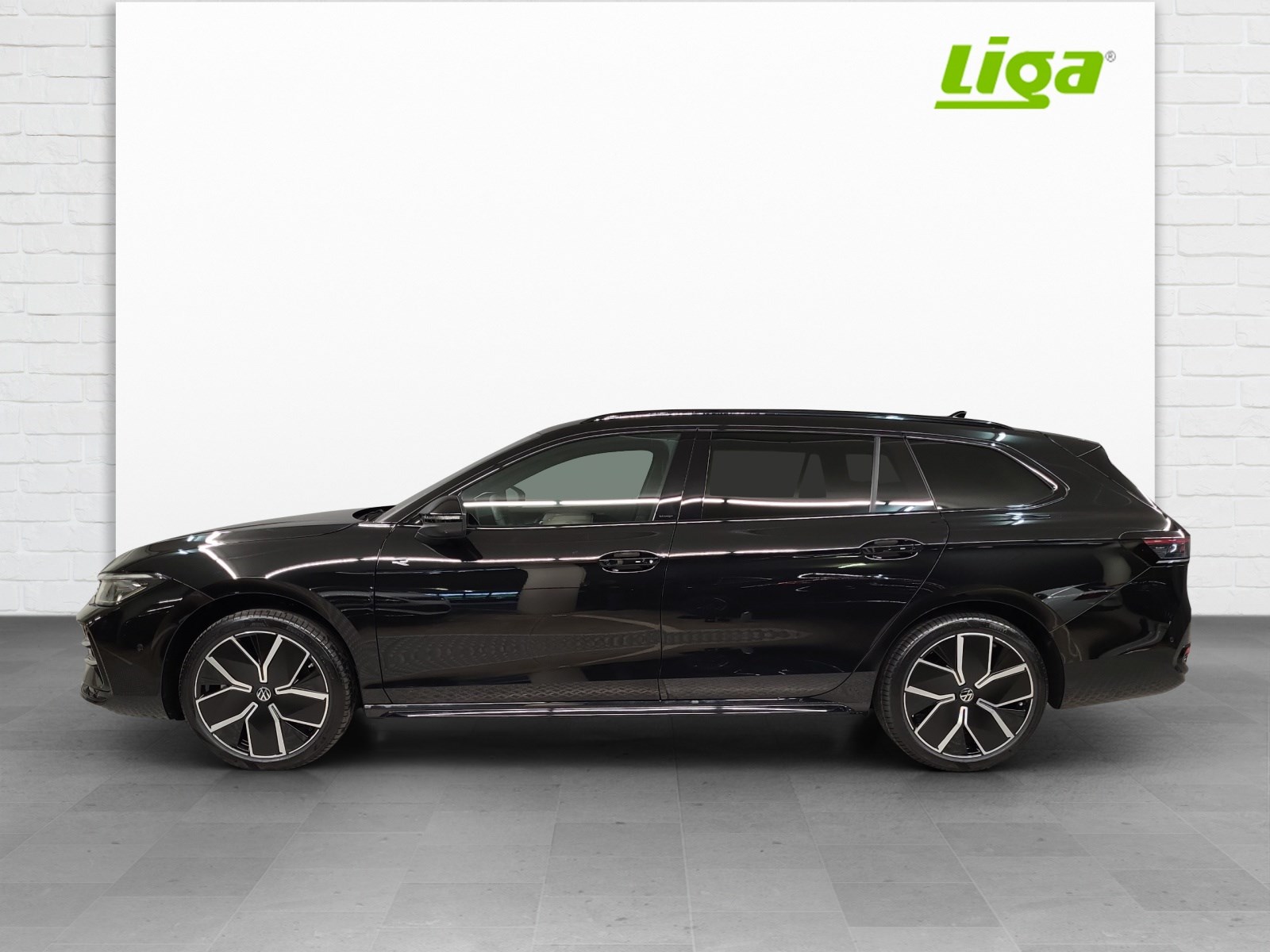 VW Passat Variant 2.0 TSI R-Line DSG 4motion