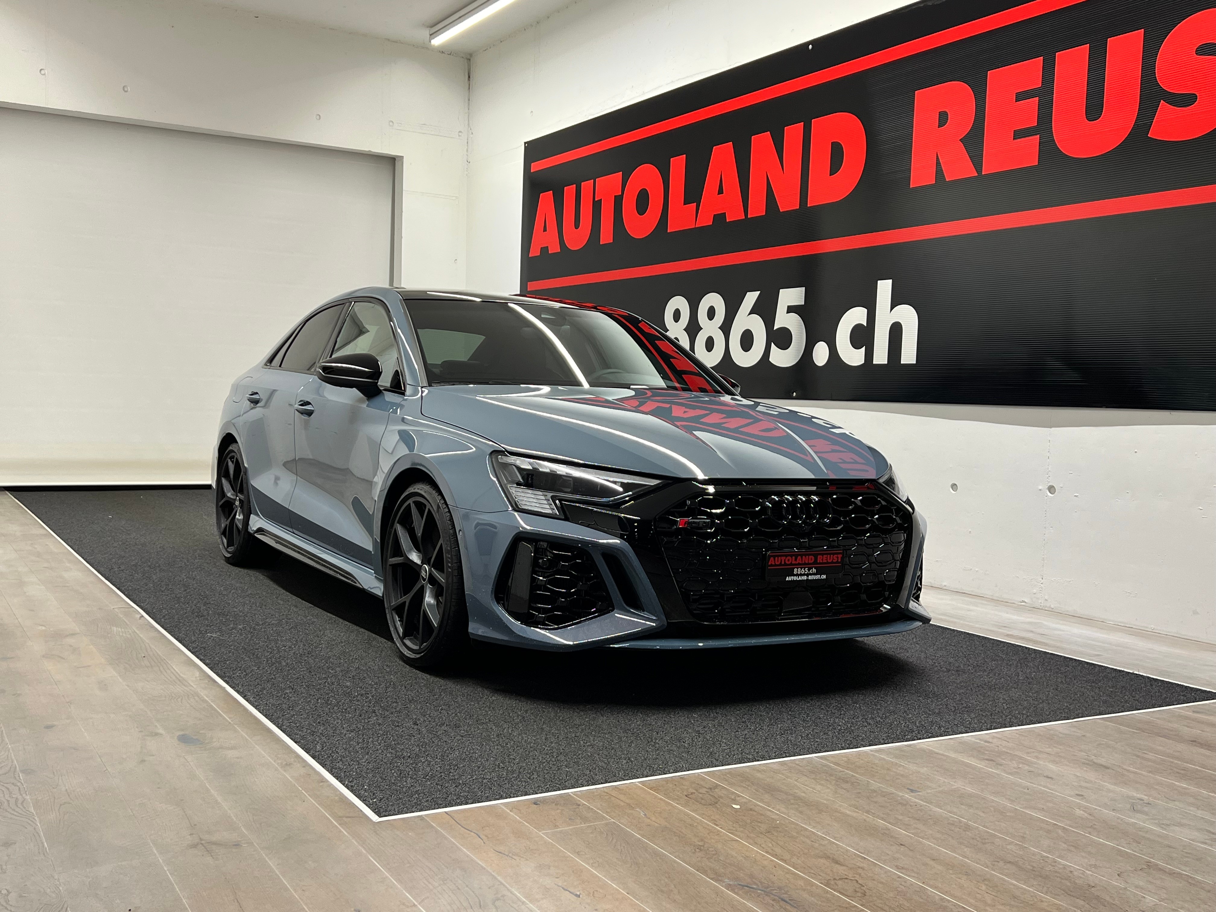 AUDI RS3 Limousine 2.5 TSI quattro S-tronic