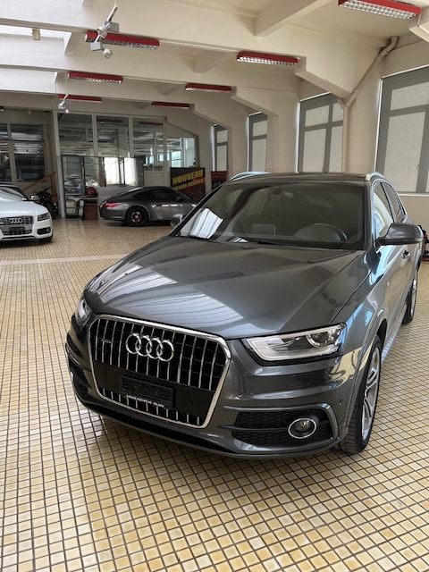 AUDI Q3 2.0 TFSI quattro S-tronic S-Line