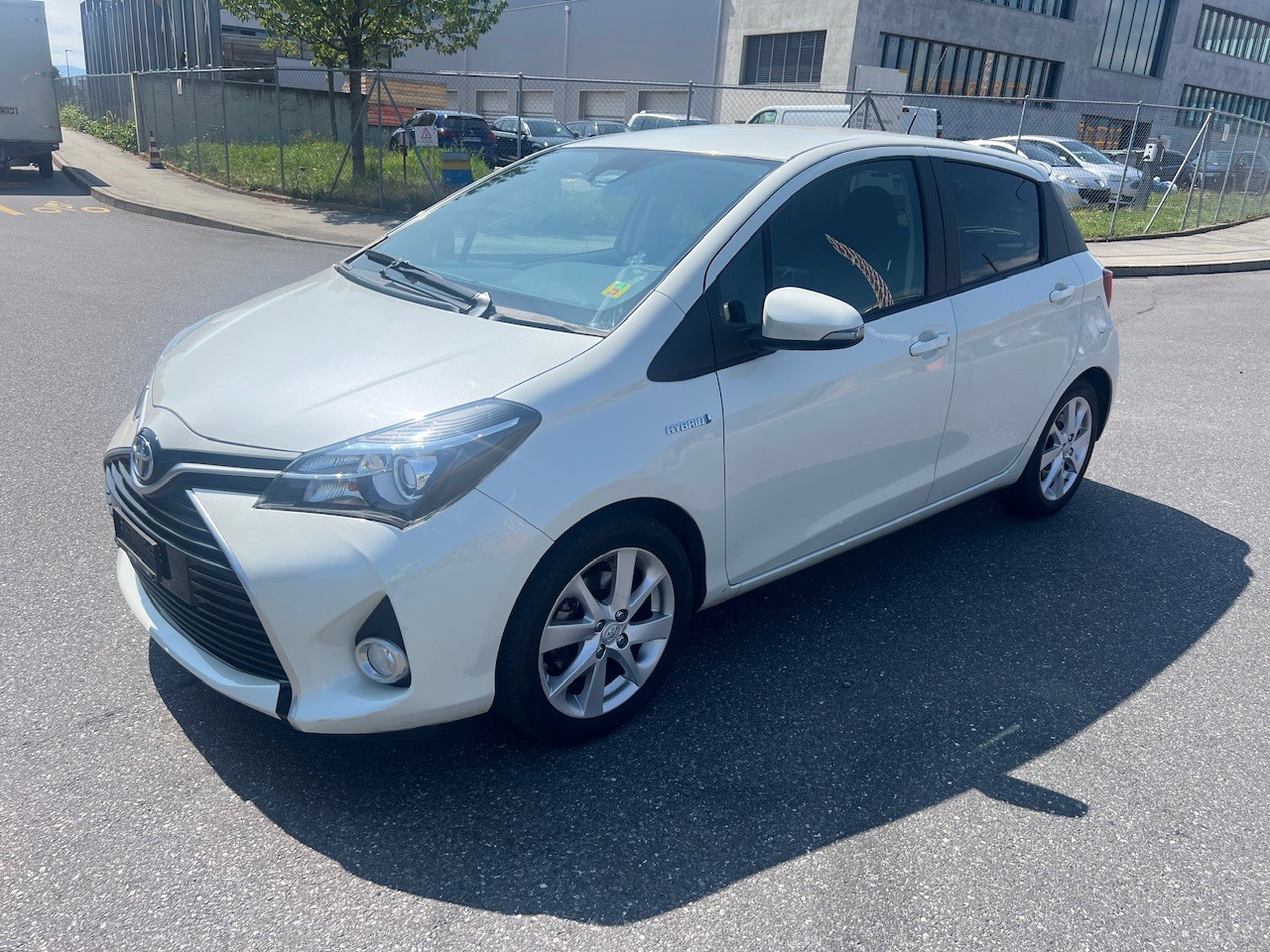 TOYOTA Yaris 1.5 VVT-i Hybrid Style e-CVT