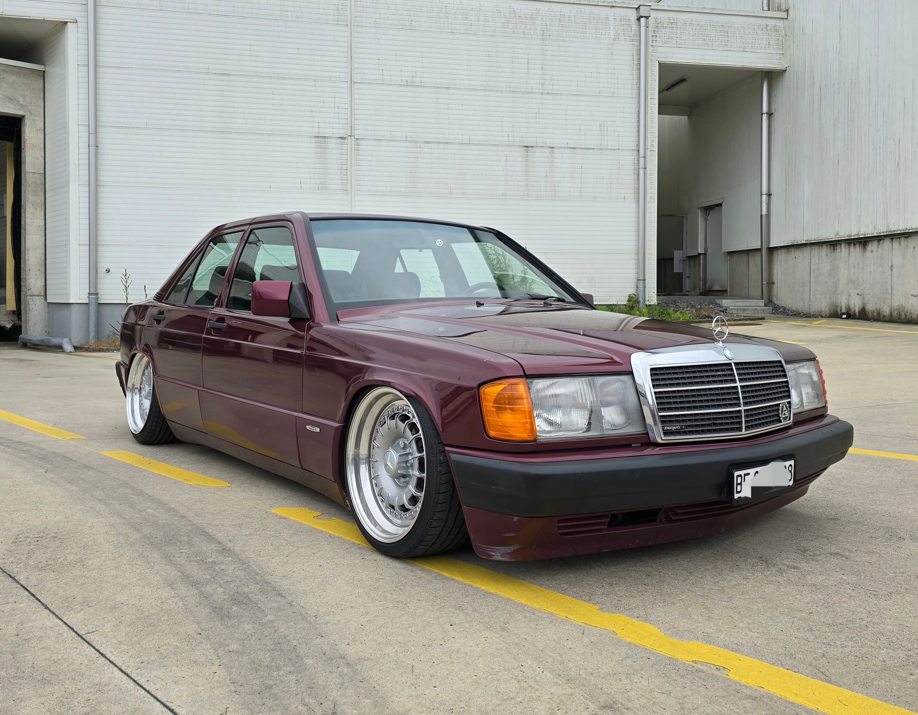 MERCEDES-BENZ 190 E 1.8 Avantgarde