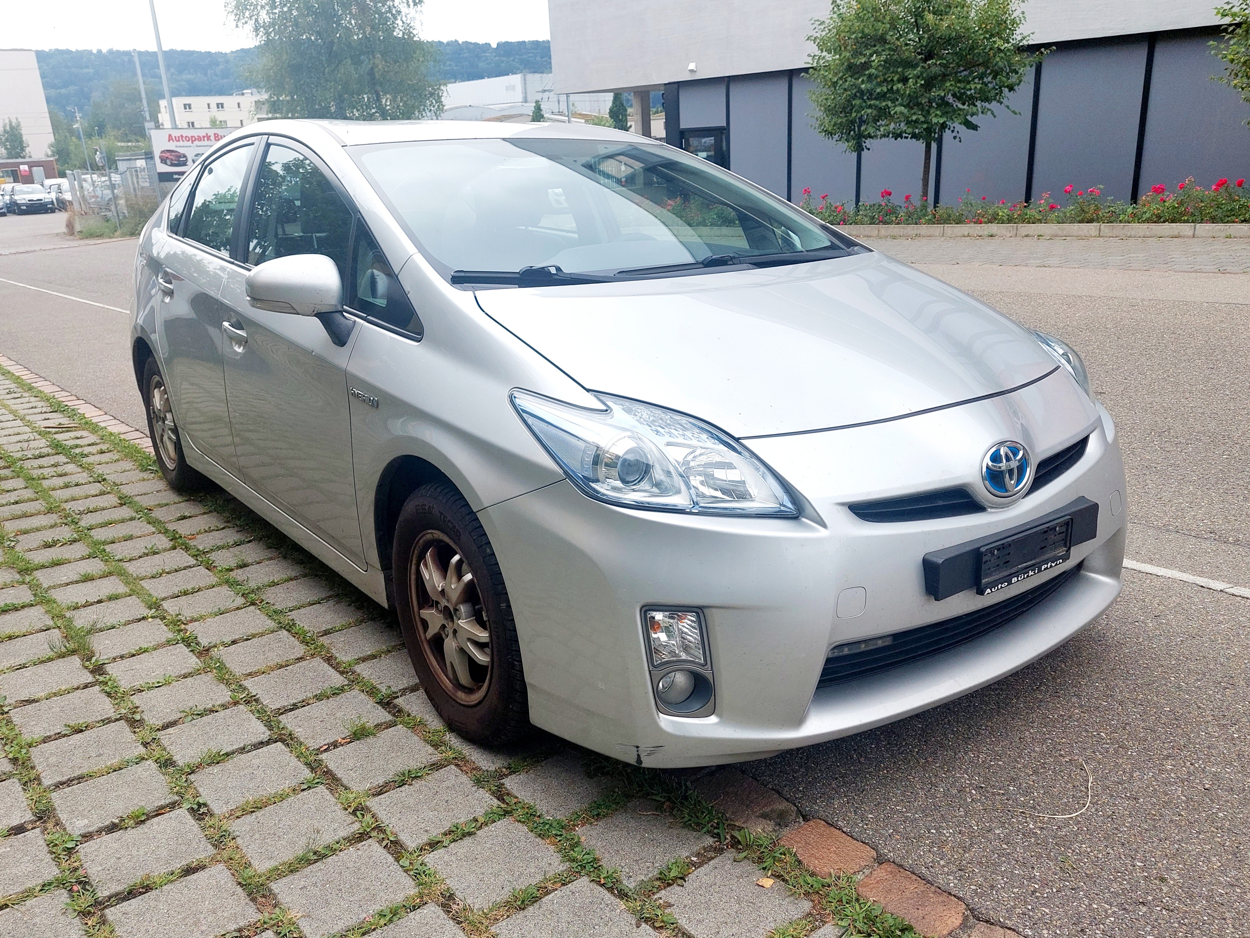 TOYOTA Prius 1.8 16V HSD Luna