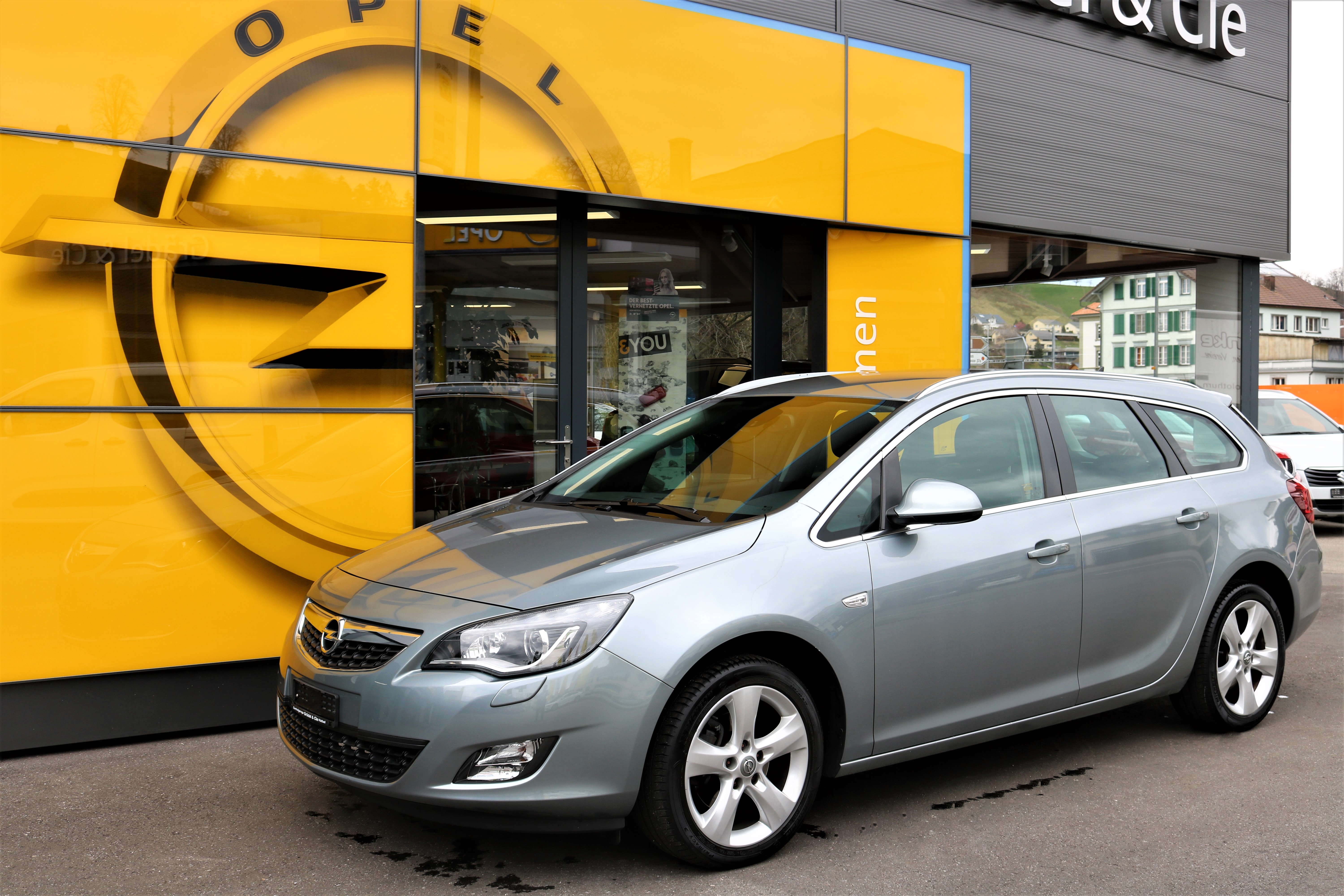 OPEL Astra SportsTourer 1.6i 16V Turbo Sport