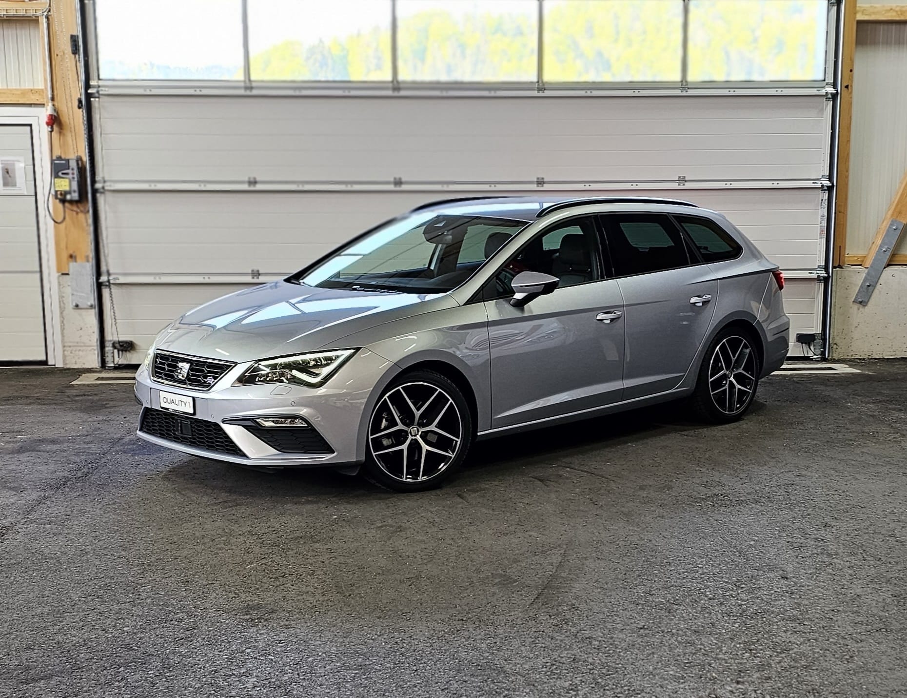 SEAT Leon ST 2.0 TSI SWISS FR DSG *CH Fahrzeug*