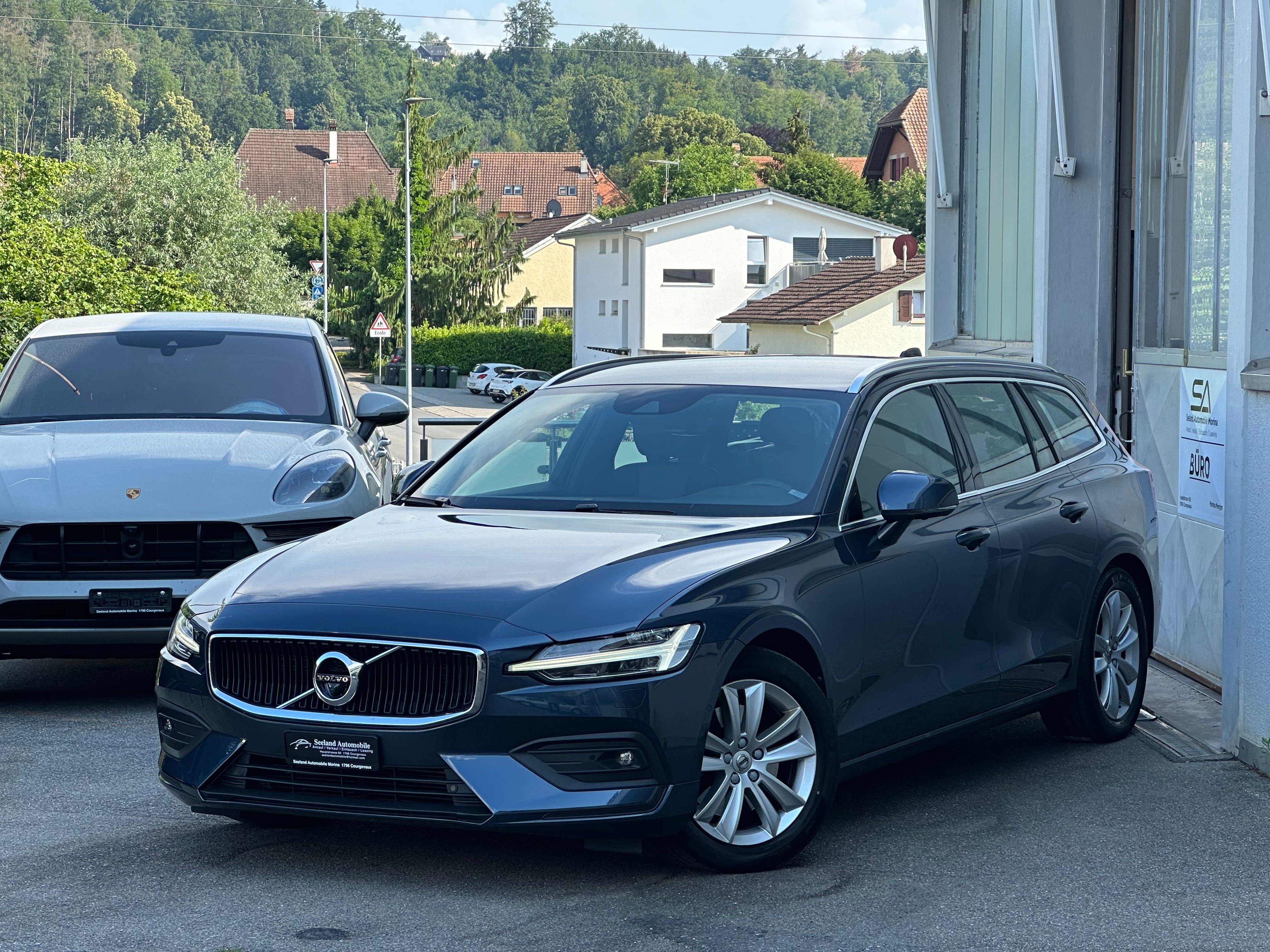 VOLVO V60 D3 AWD Momentum Geartronic