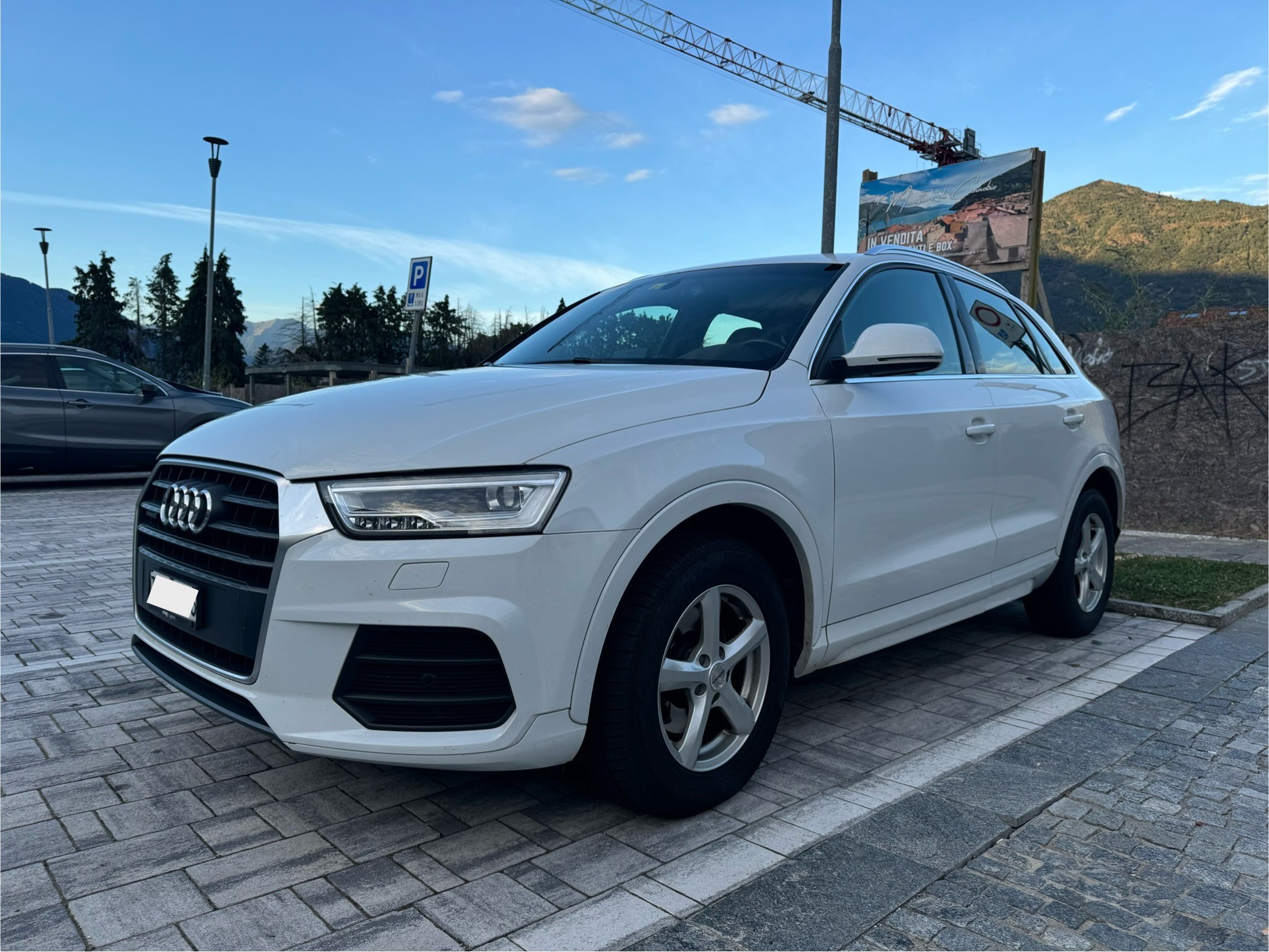 AUDI Q3 2.0 TDI sport quattro S-tronic