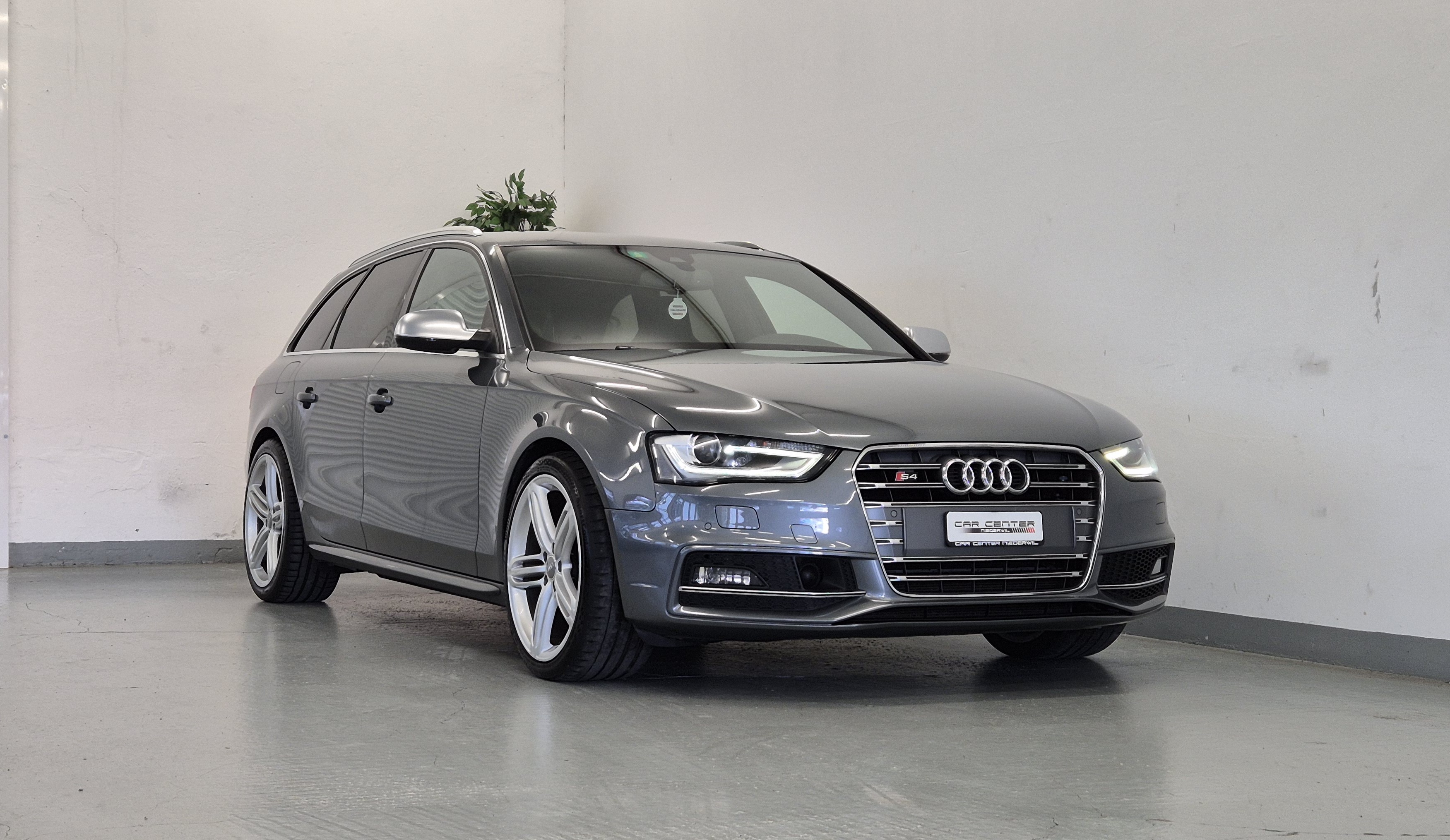 AUDI S4 Avant 3.0 TFSI quattro S-tronic