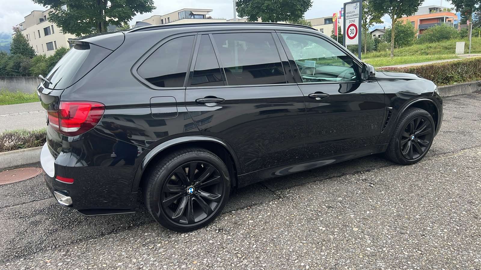 BMW BMW X5 40d mit 7 Plaze M Paket