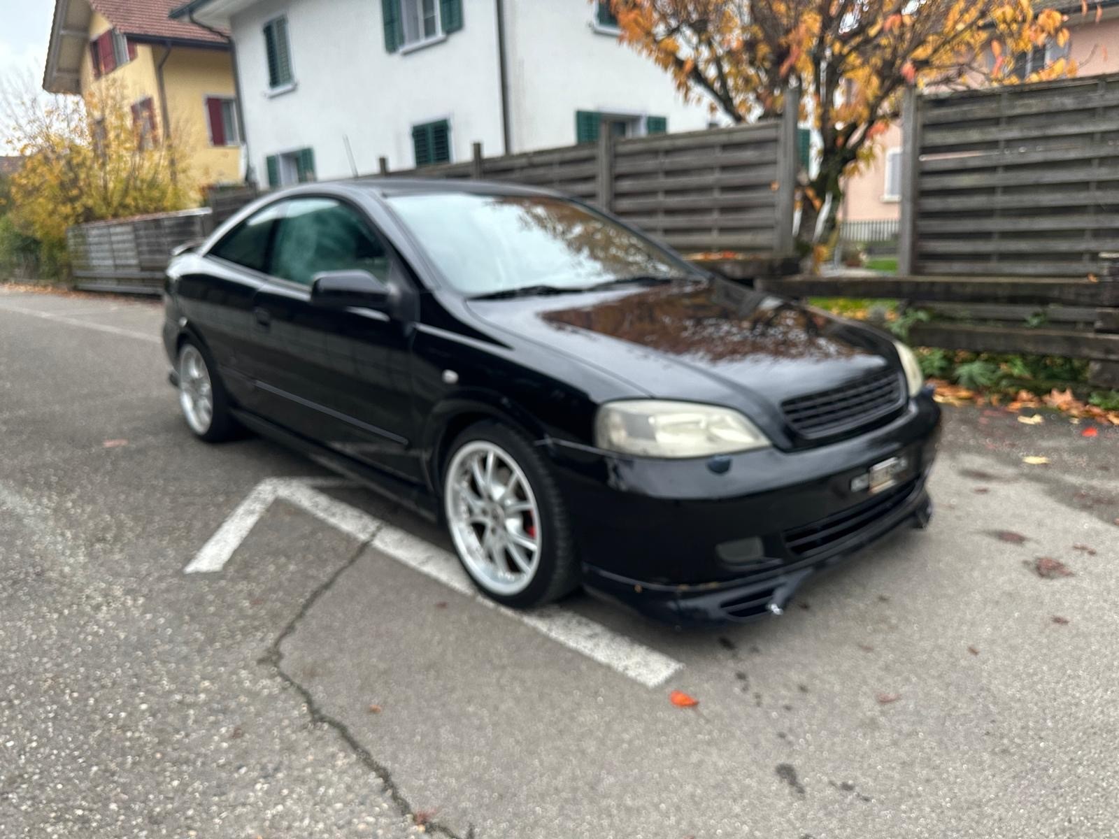 OPEL Astra Coupé 2.2i 16V Edition