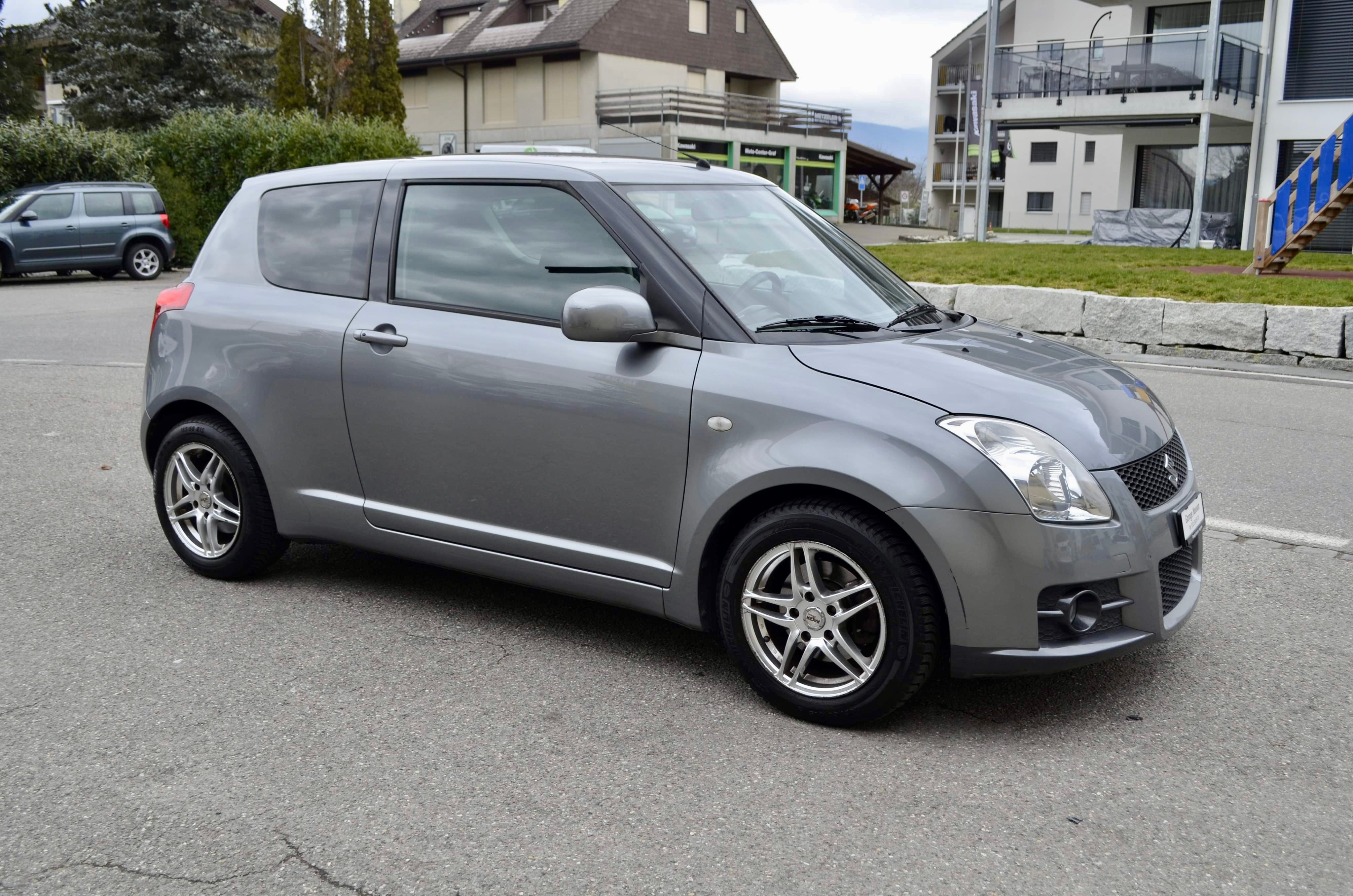 SUZUKI Swift 1.6i 16V Sport