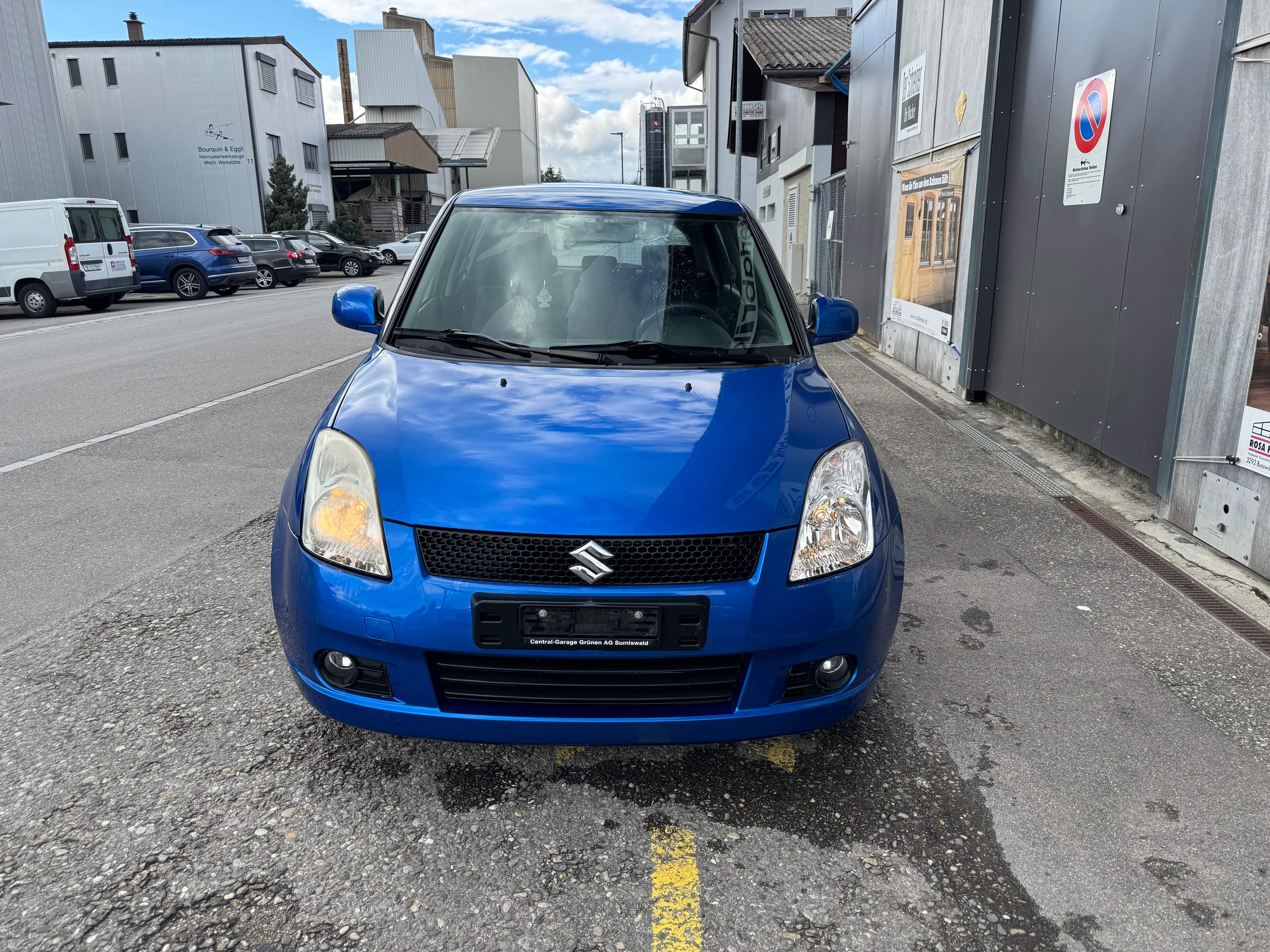 SUZUKI Swift 1.3i 16V GL 4x4