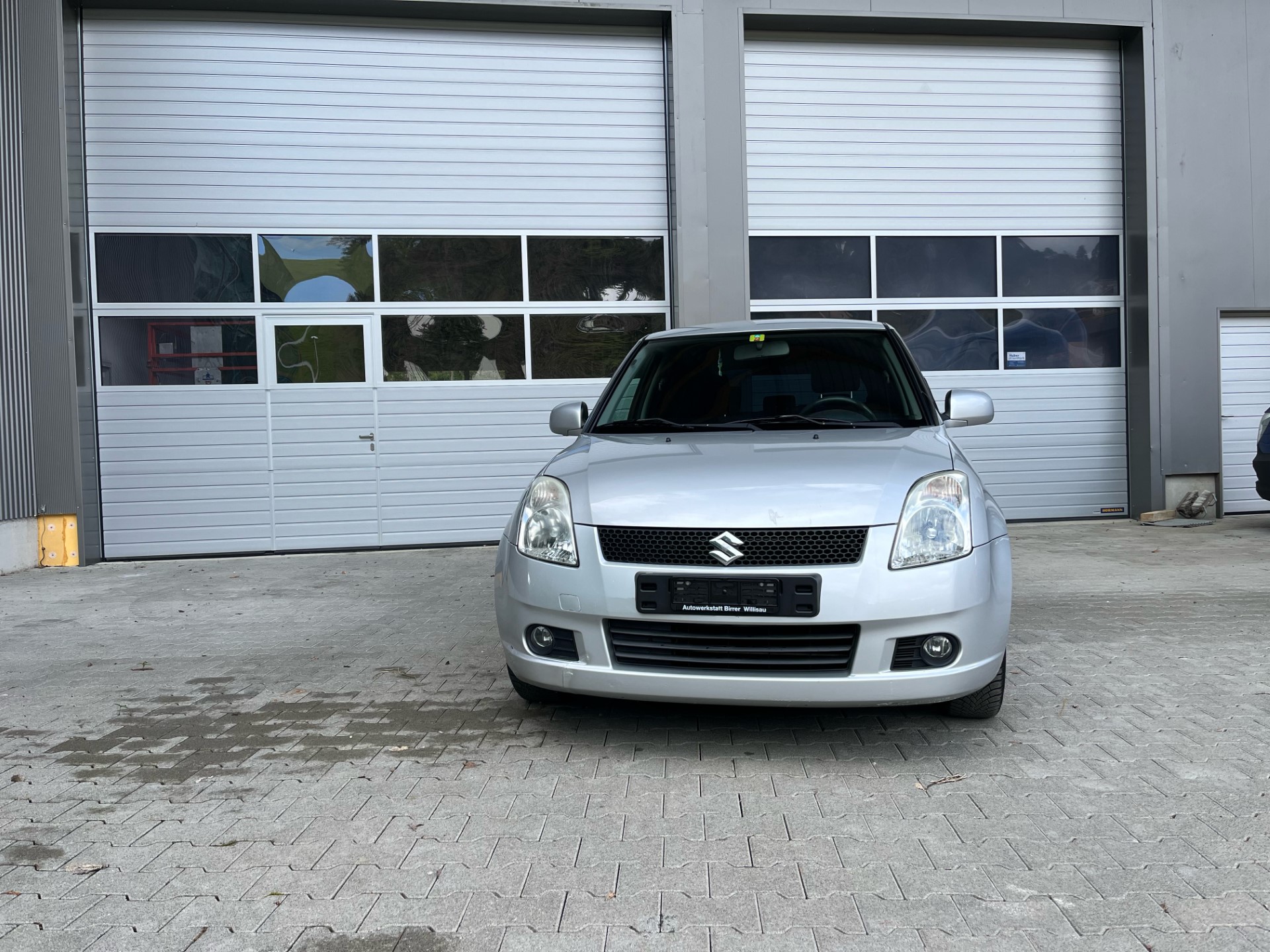 SUZUKI Swift 1.3i 16V GL 4x4