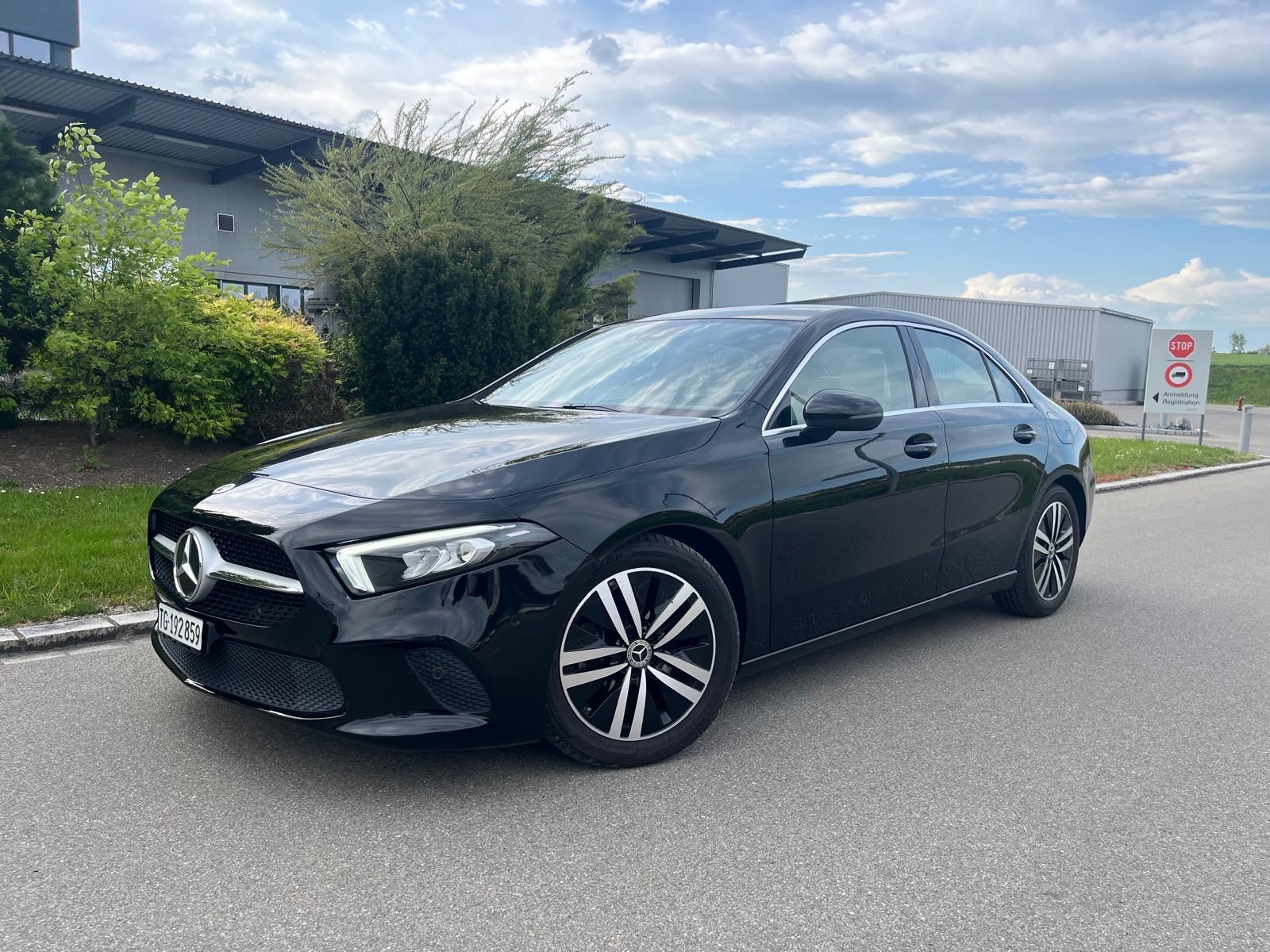 MERCEDES-BENZ A 200 d Progressive 8G-DCT