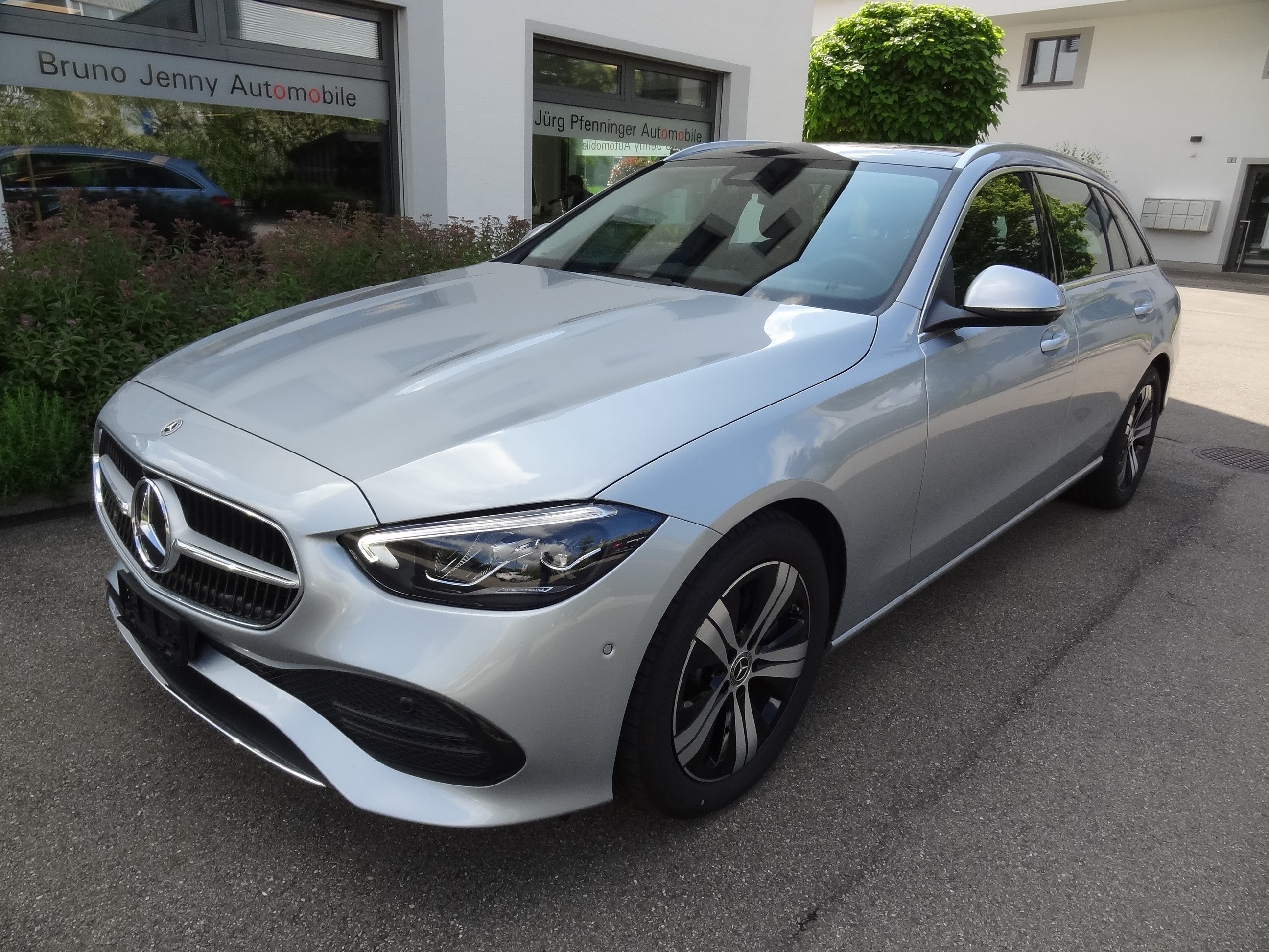 MERCEDES-BENZ C 220 d T 4 Matic Swiss Star