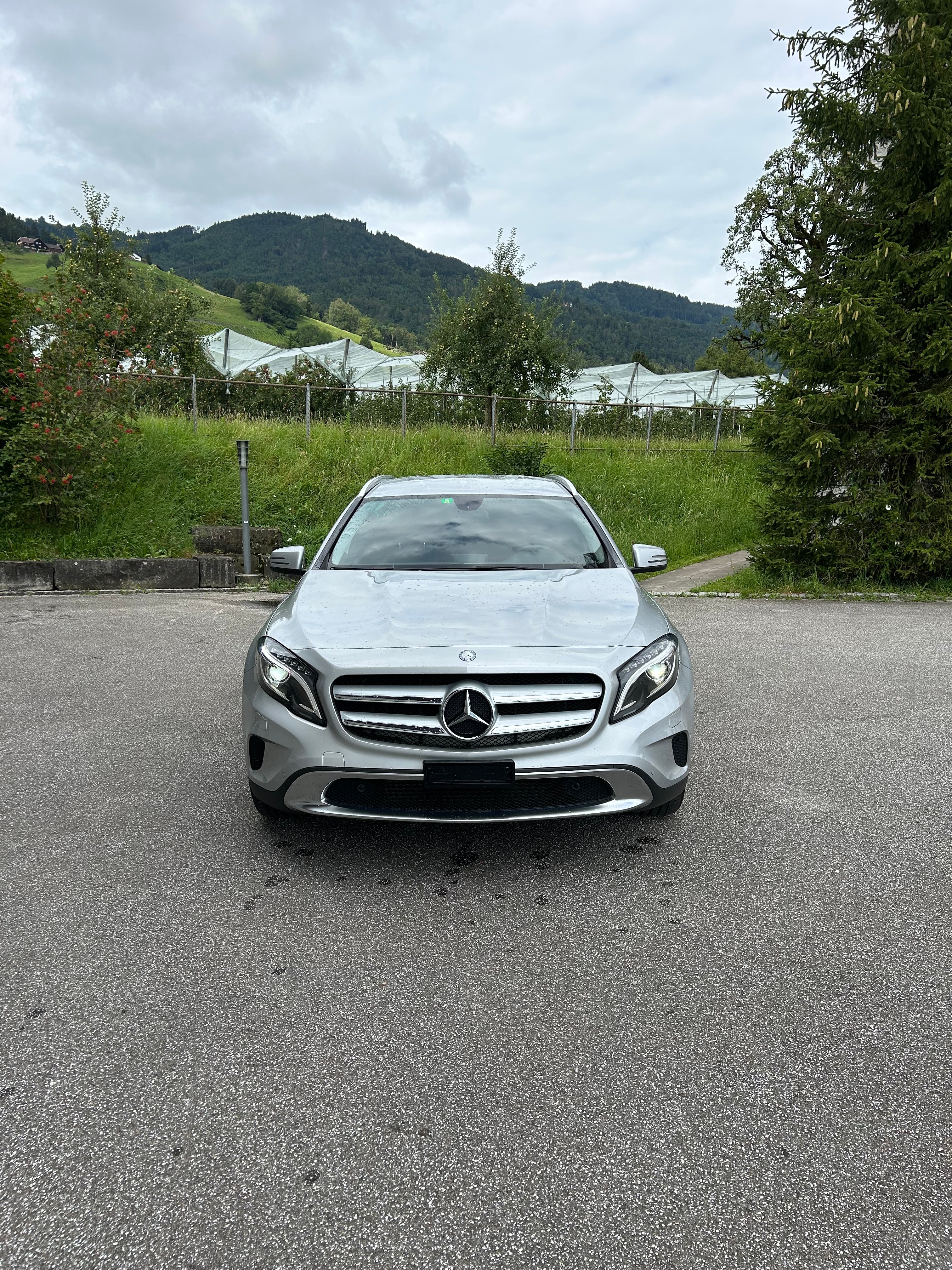 MERCEDES-BENZ GLA 200 CDI Swiss Star Edition Urban 4Matic 7G-DCT