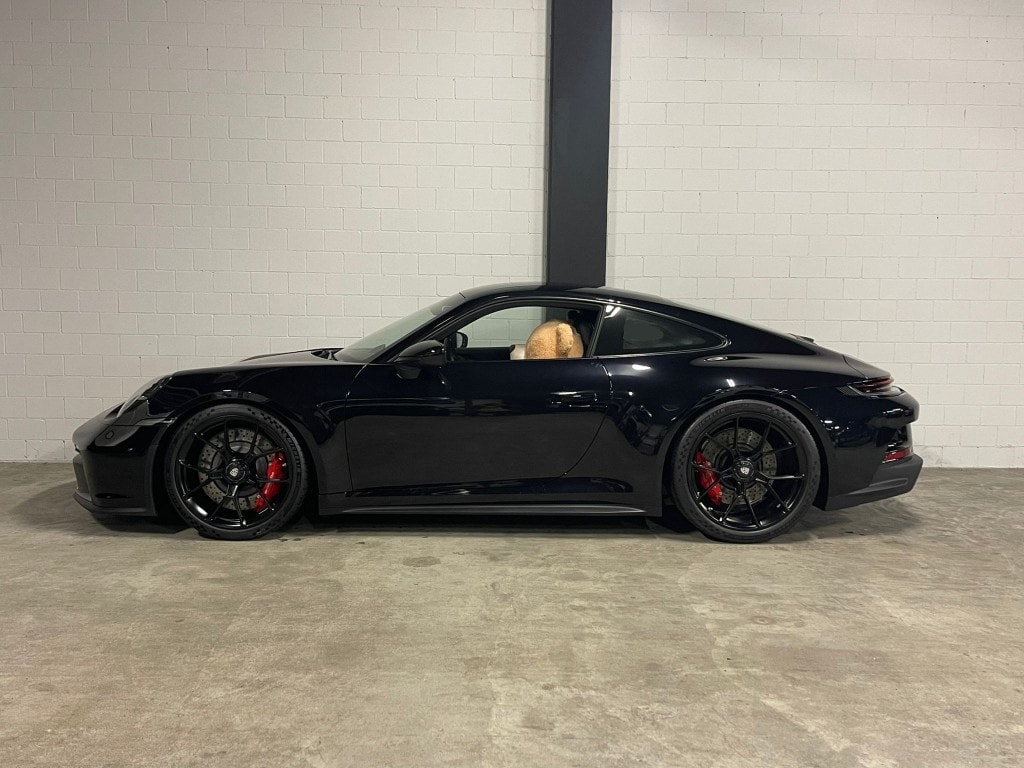 PORSCHE 911 GT3 Touring PDK Traumausstattung