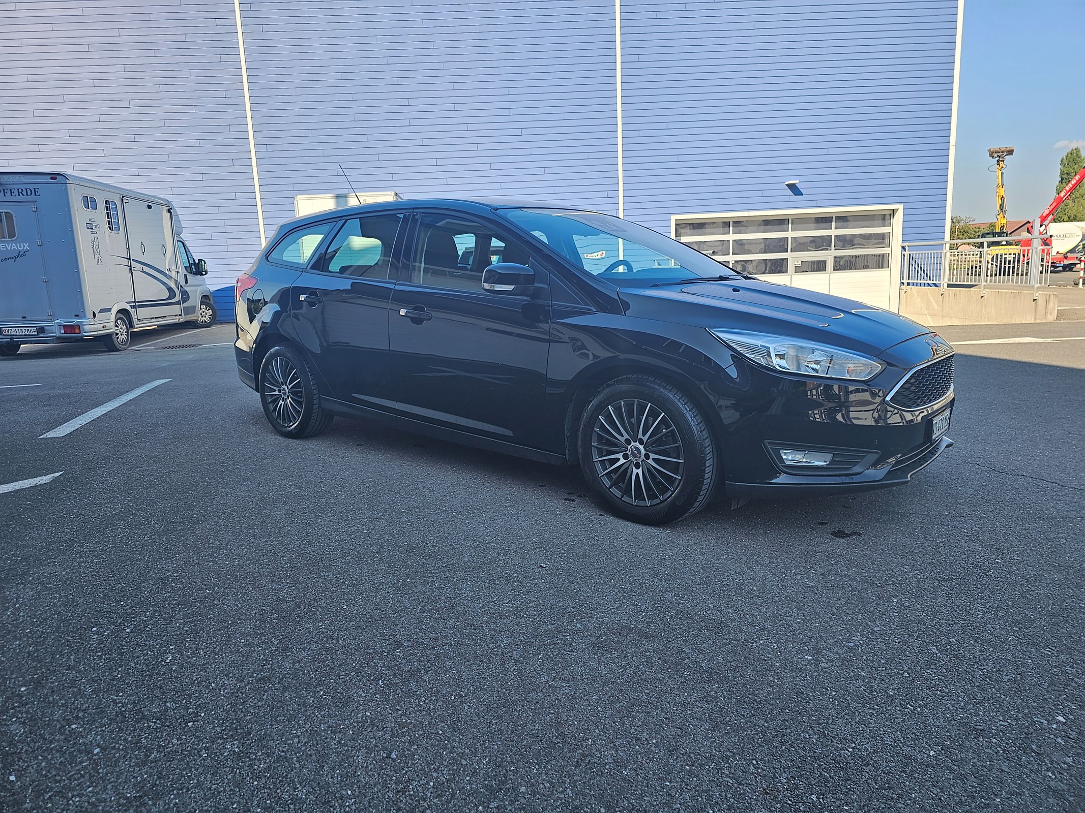 FORD Focus 1.0 SCTi Business Automatic