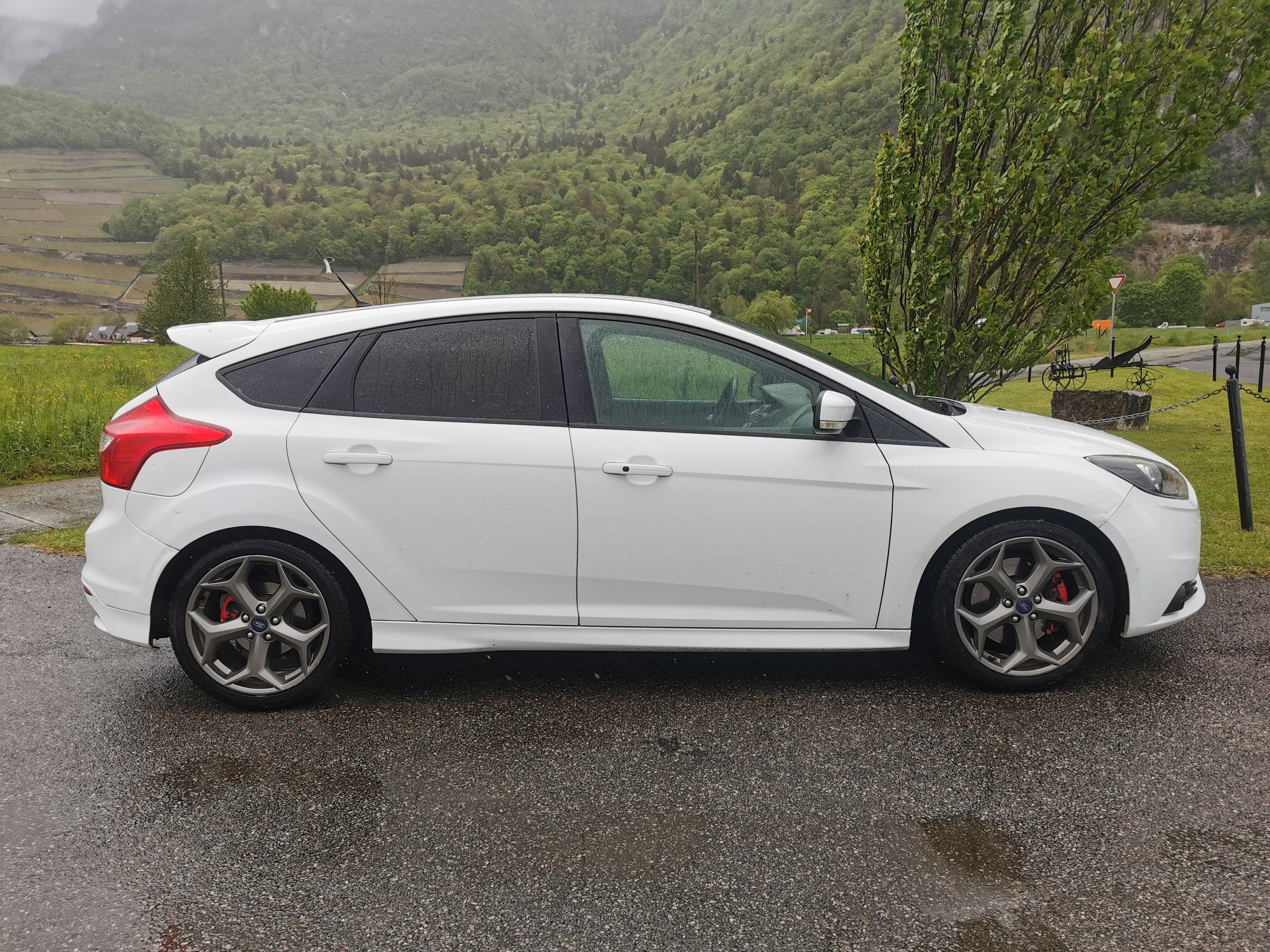 FORD Focus 2.0 SCTi ST-1