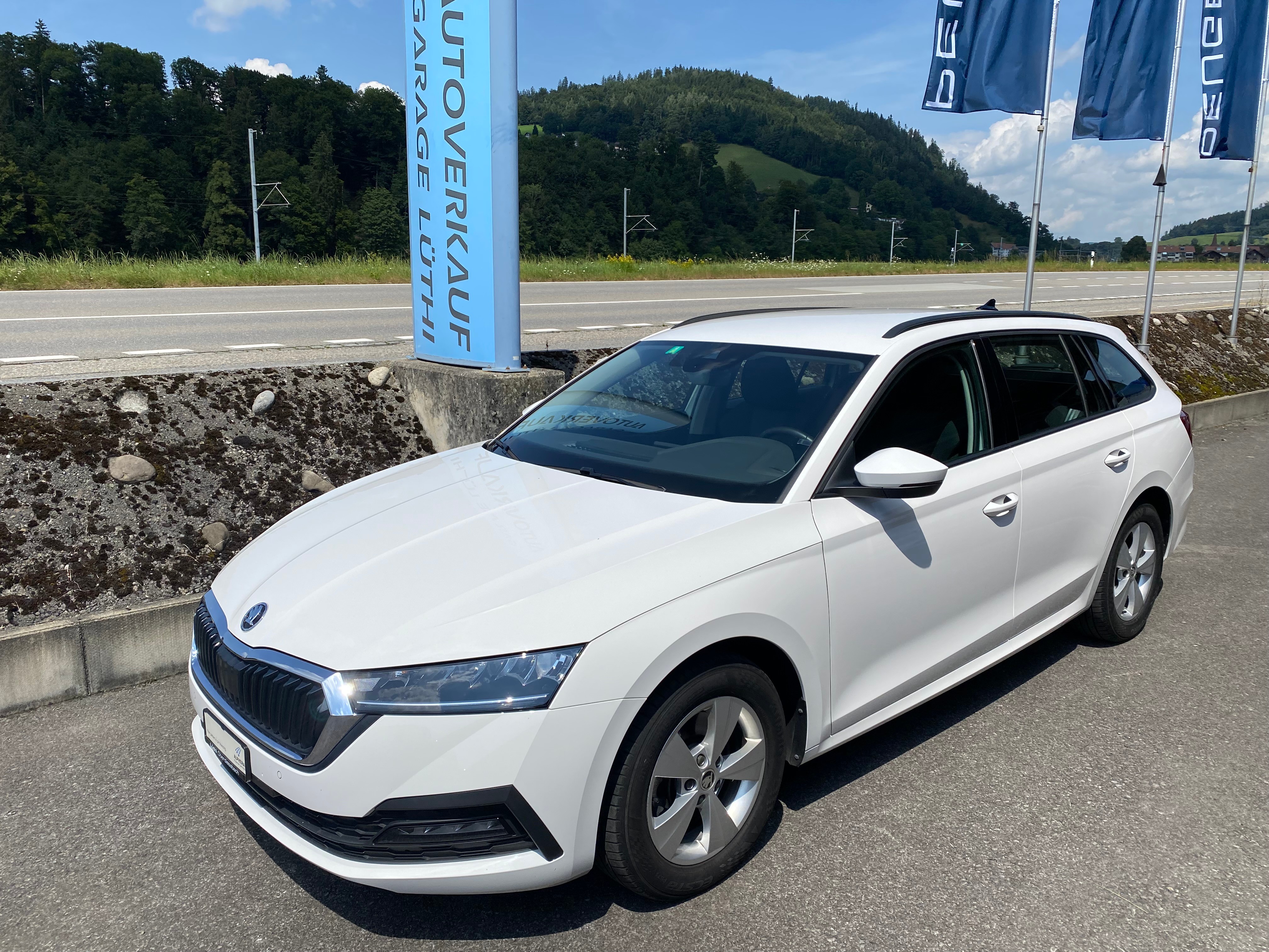 SKODA Octavia Combi 2.0 TDI DSG Ambition 4x4