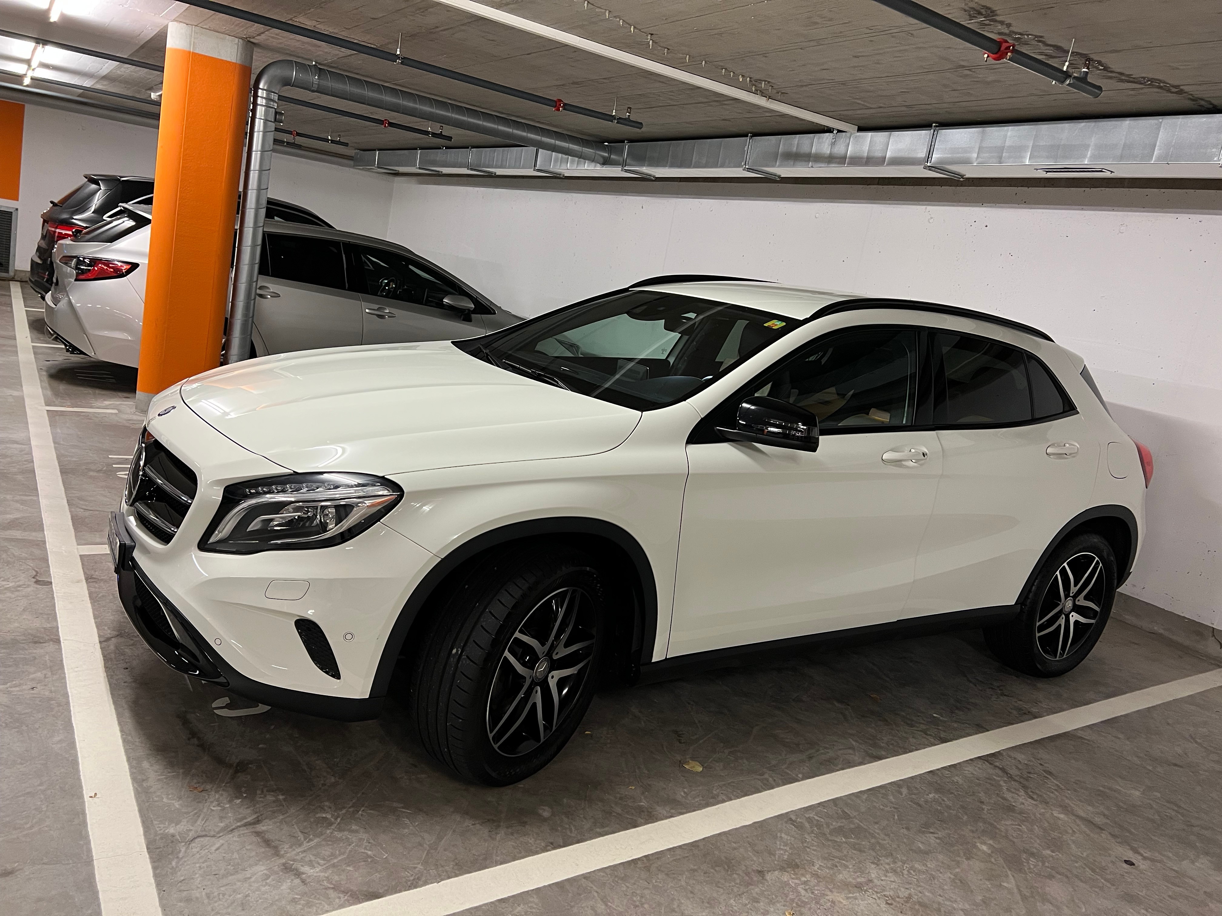 MERCEDES-BENZ GLA 250 Style 4 Matic