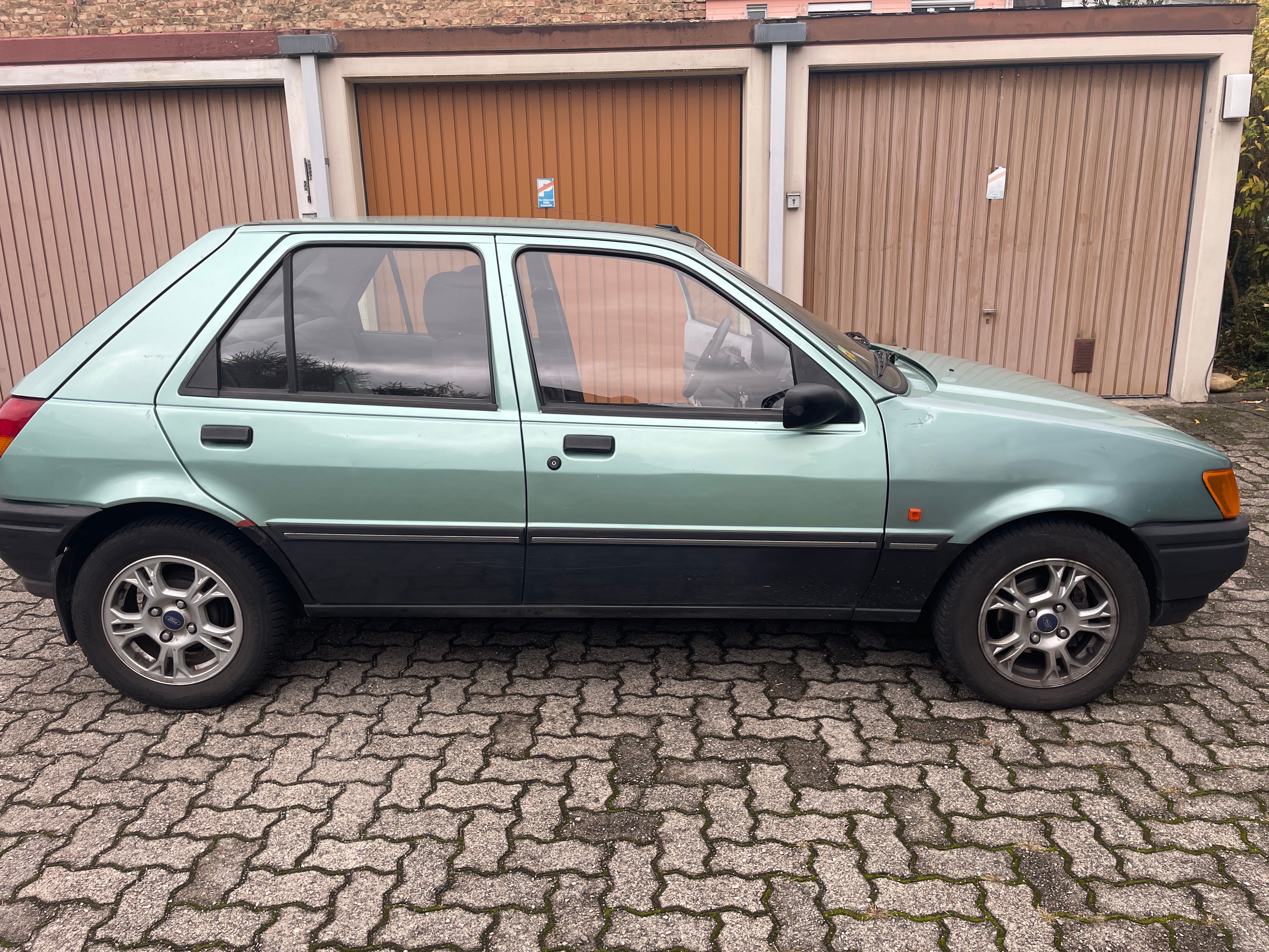 FORD Fiesta 1.4 Ghia ABS