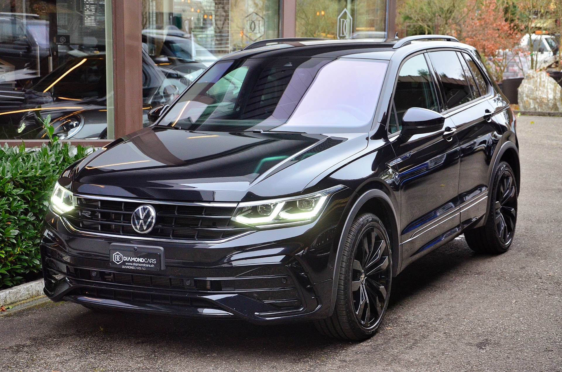 VW Tiguan 2.0 TDI SCR R-Line DSG *Black Design*