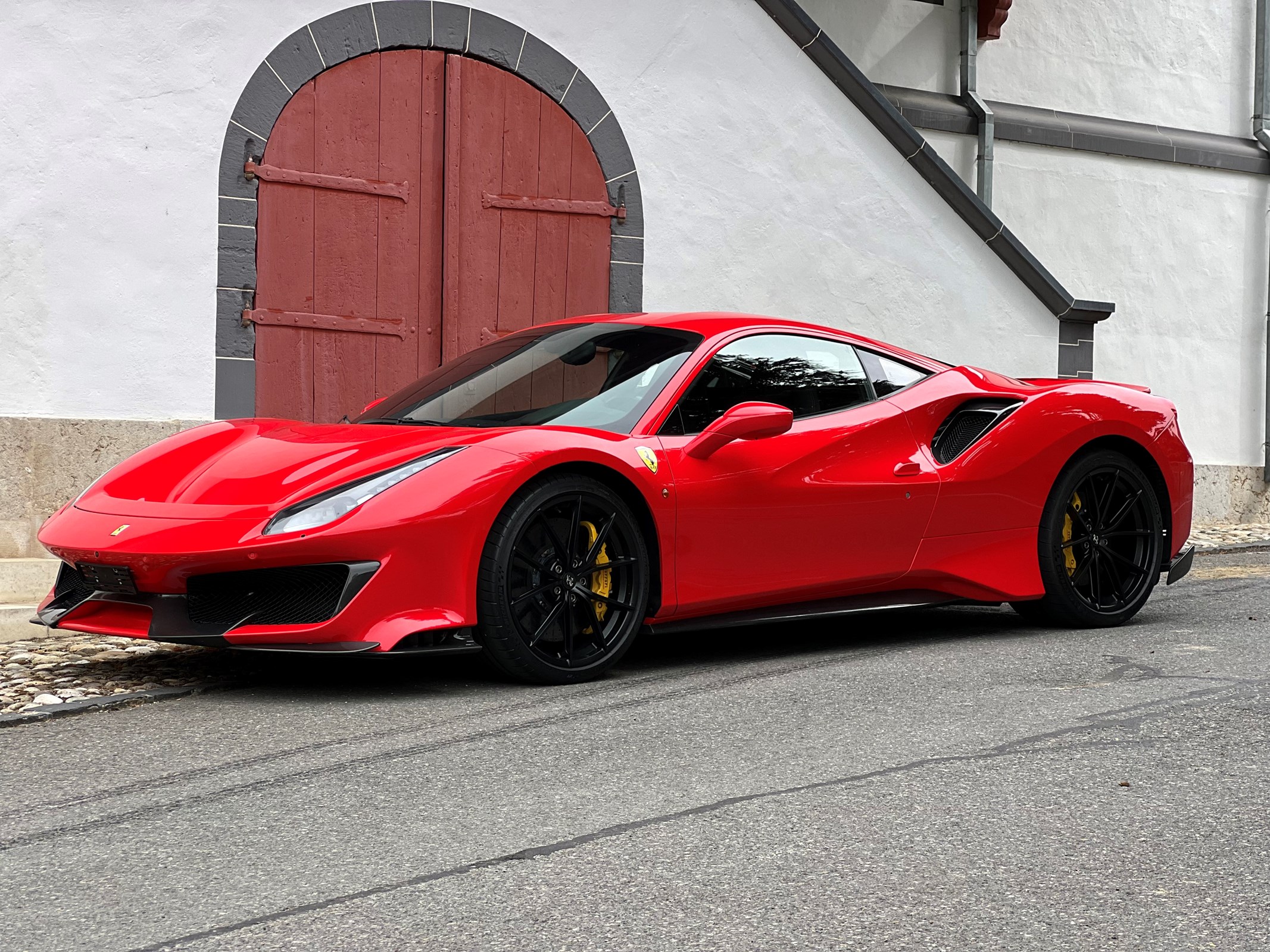 FERRARI 488 Pista 3.9 V8