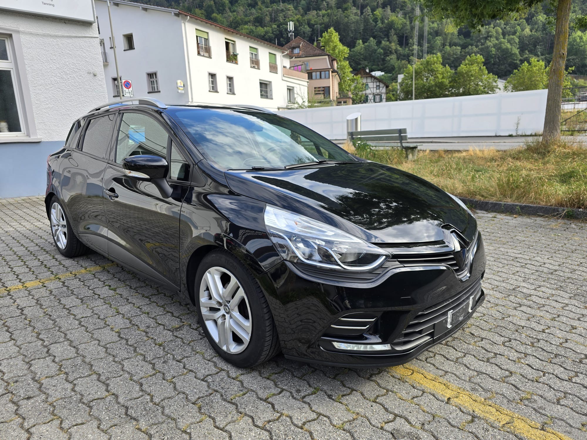 RENAULT Clio Grandtour 0.9 12V Business Line