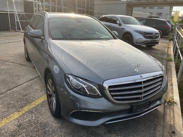 MERCEDES-BENZ E 200 Exclusive 4 Matic 9G-Tronic