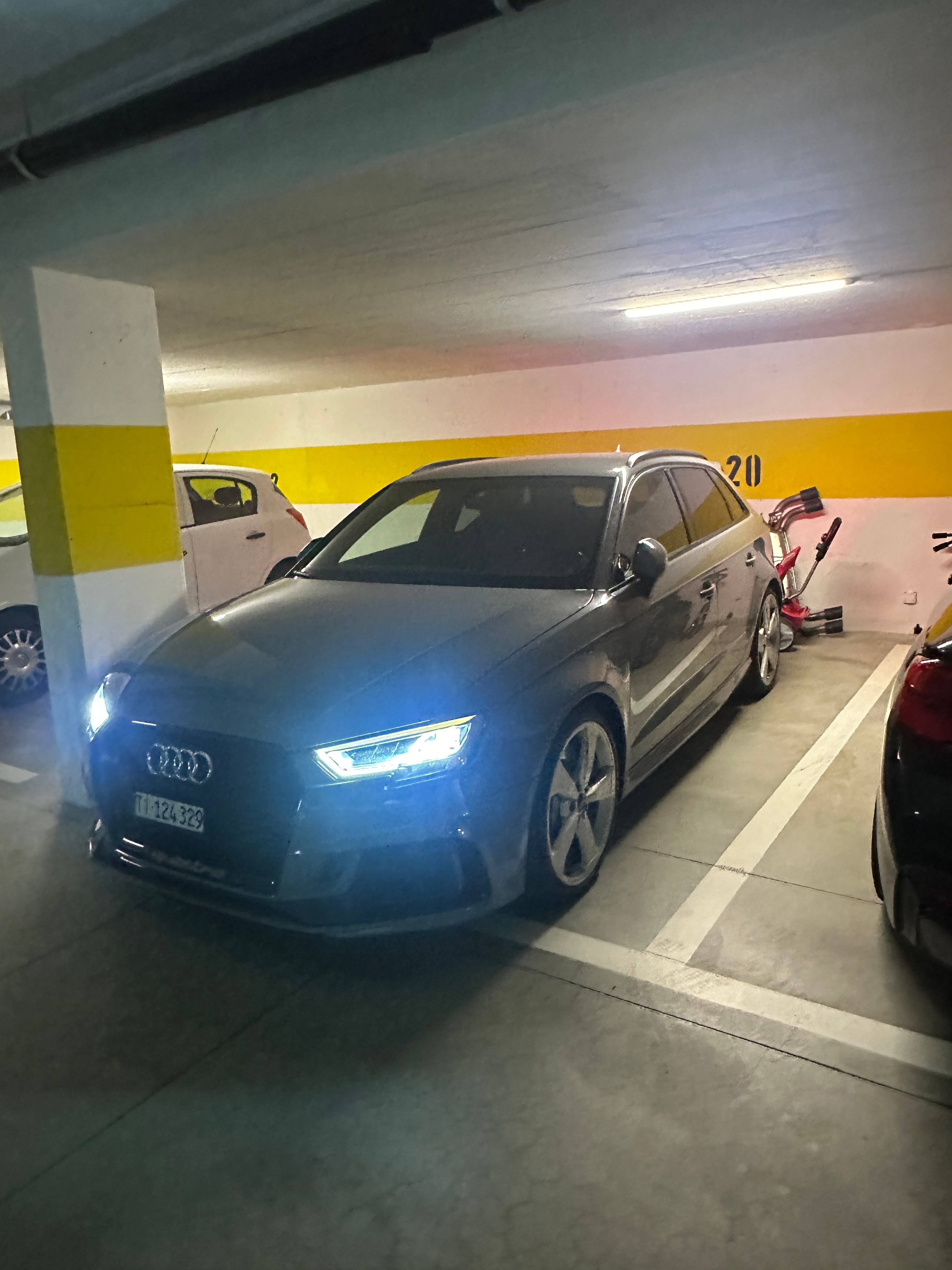 AUDI RS3 2.5 TSI quattro S-tronic