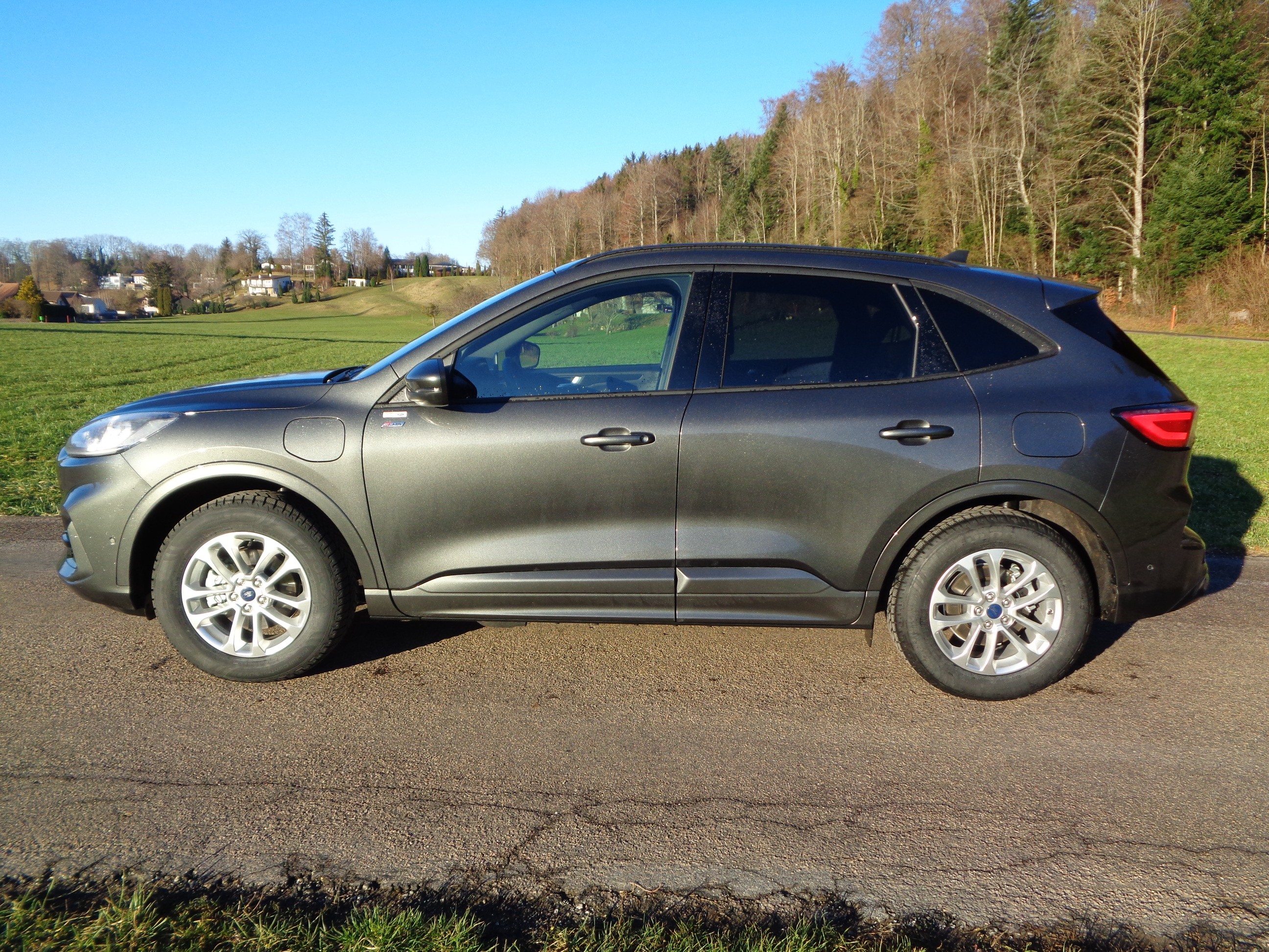 FORD Kuga 2.5 PHEV Titanium X 2WD