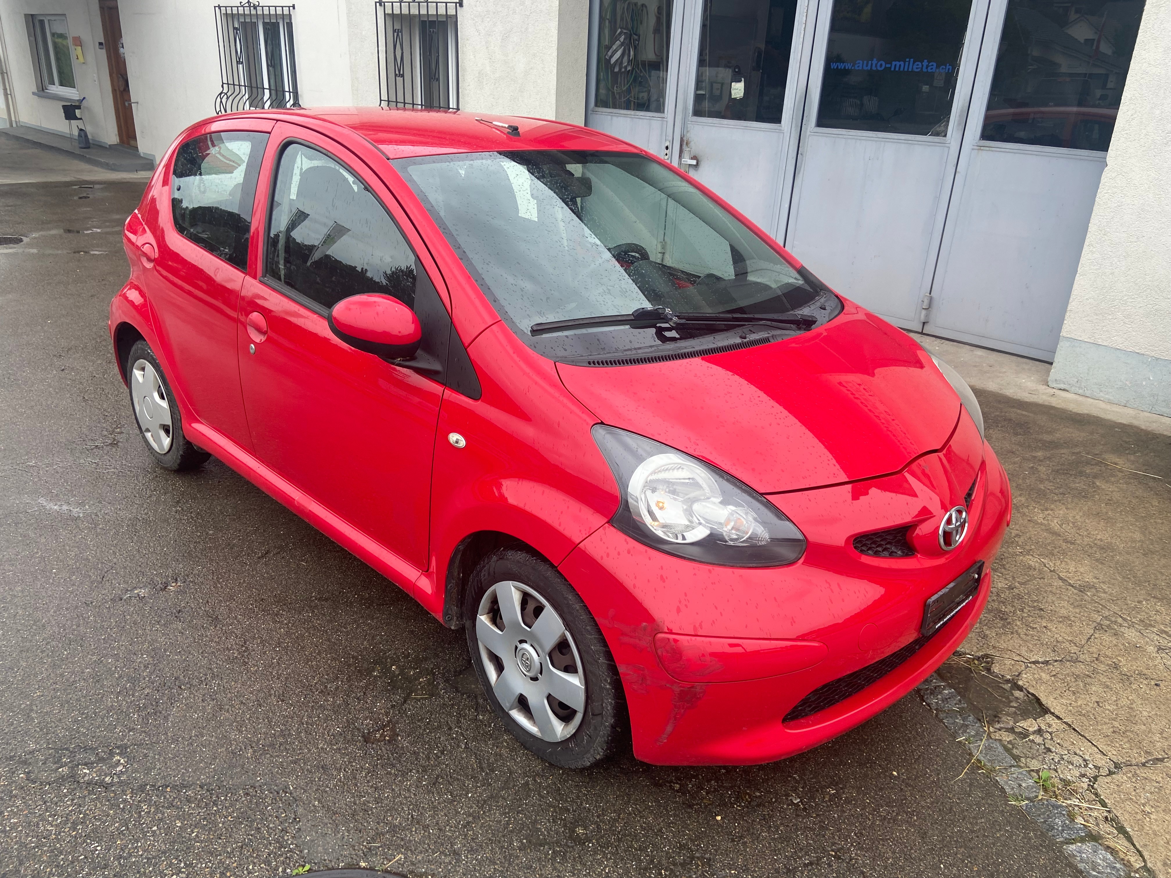 TOYOTA Aygo 1.0 Linea Luna