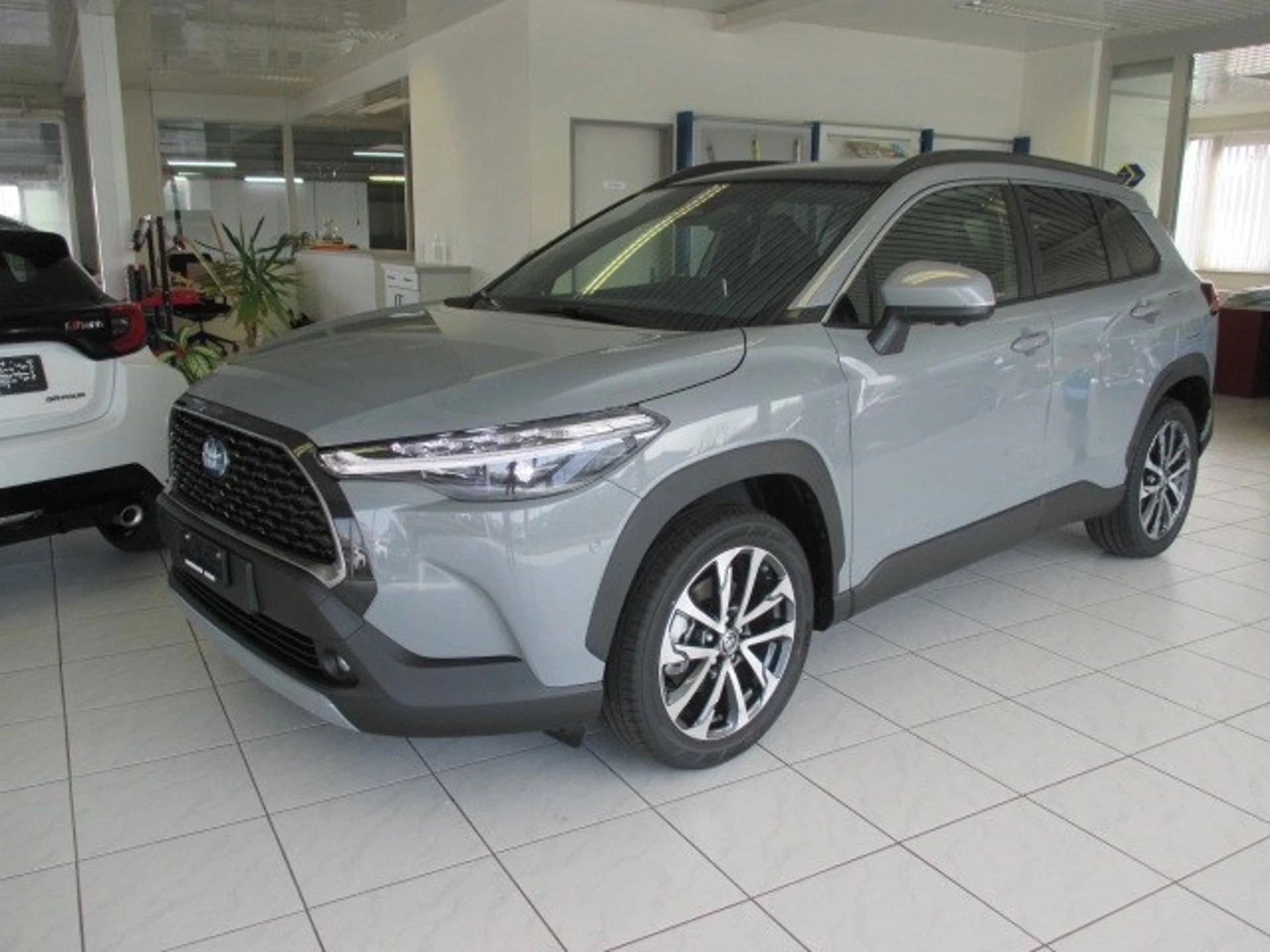 TOYOTA Corolla Cross 2.0 4WD Premium e-CVT