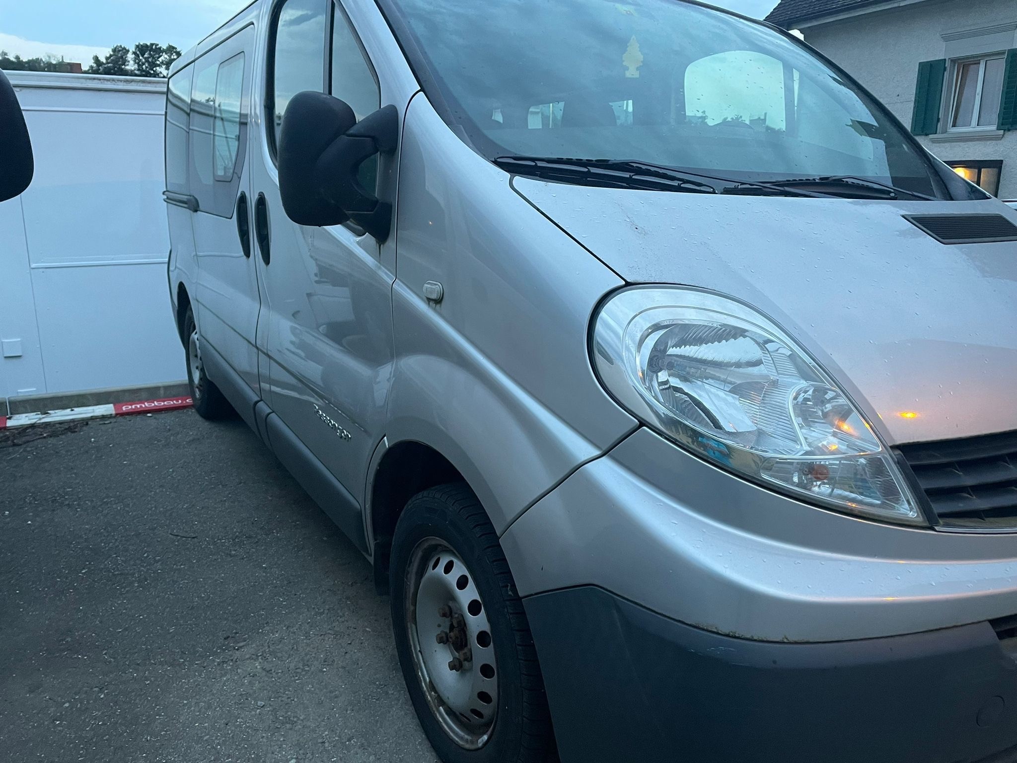 RENAULT Trafic 2.0 dCi 115 2.7t L1H1 Authentique