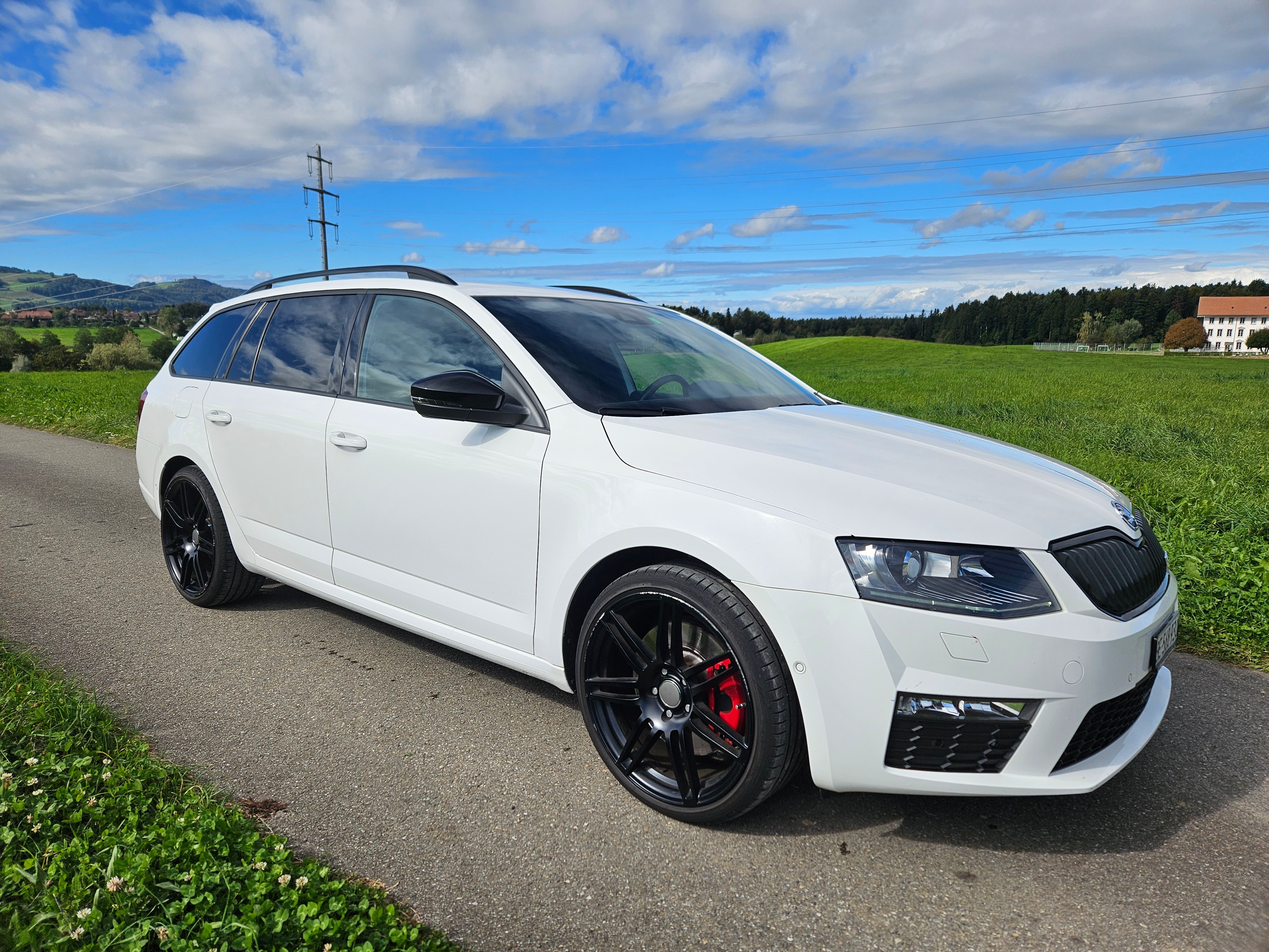 SKODA Octavia Combi 2.0 TSI RS