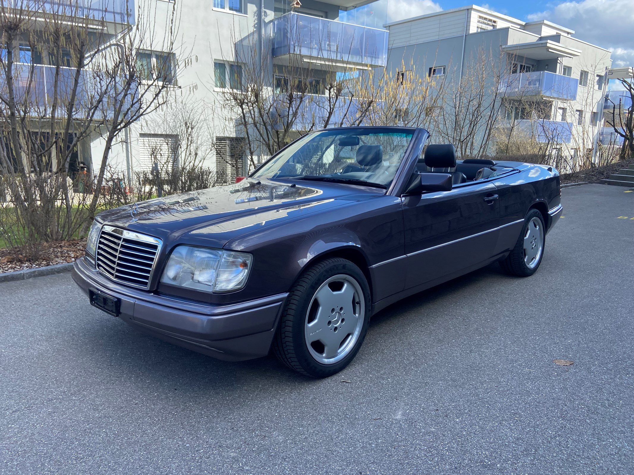 MERCEDES-BENZ E 220 Cabrio