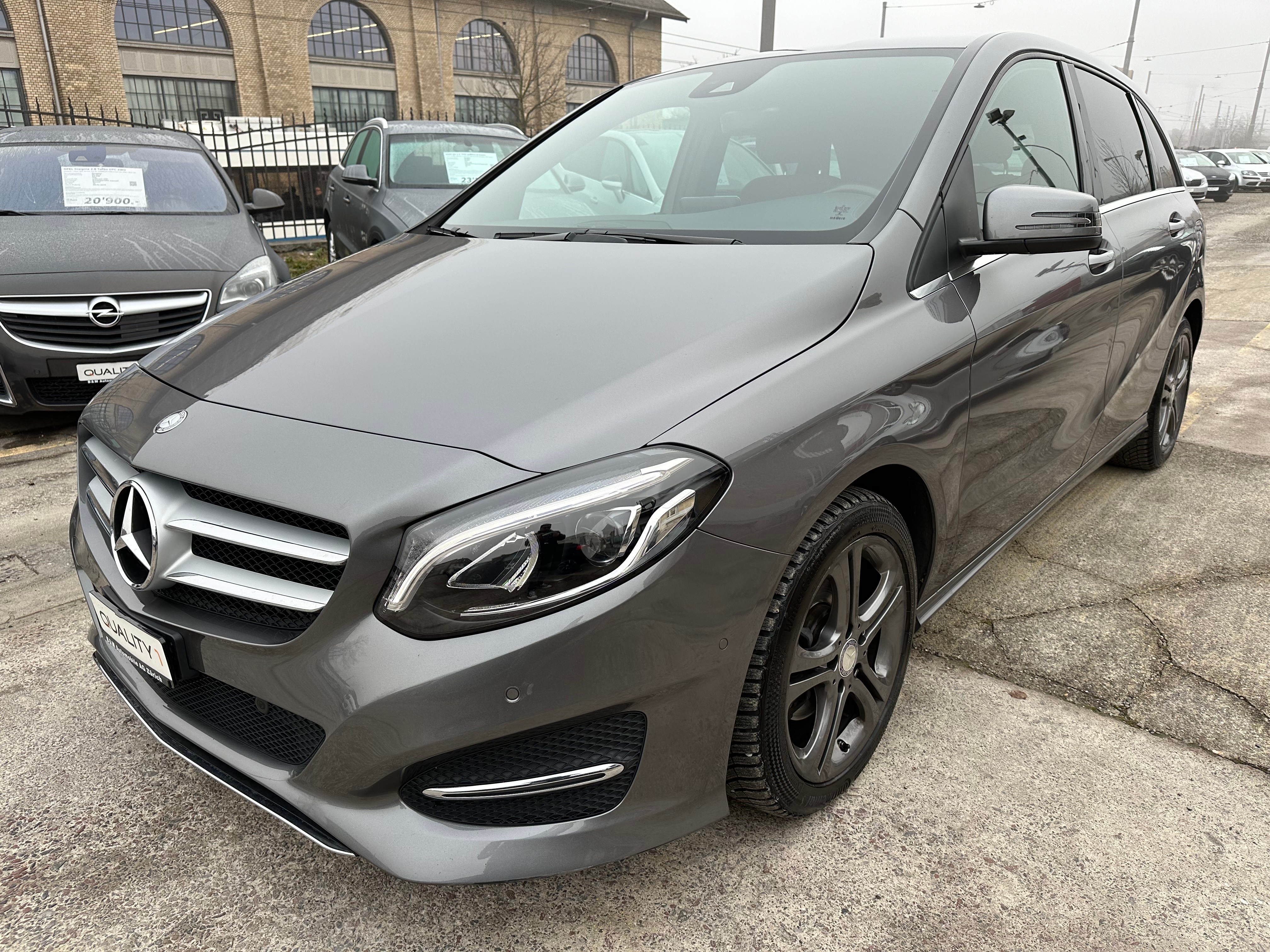 MERCEDES-BENZ B 220 CDI Swiss Star Edition Urban 4Matic 7G-DCT