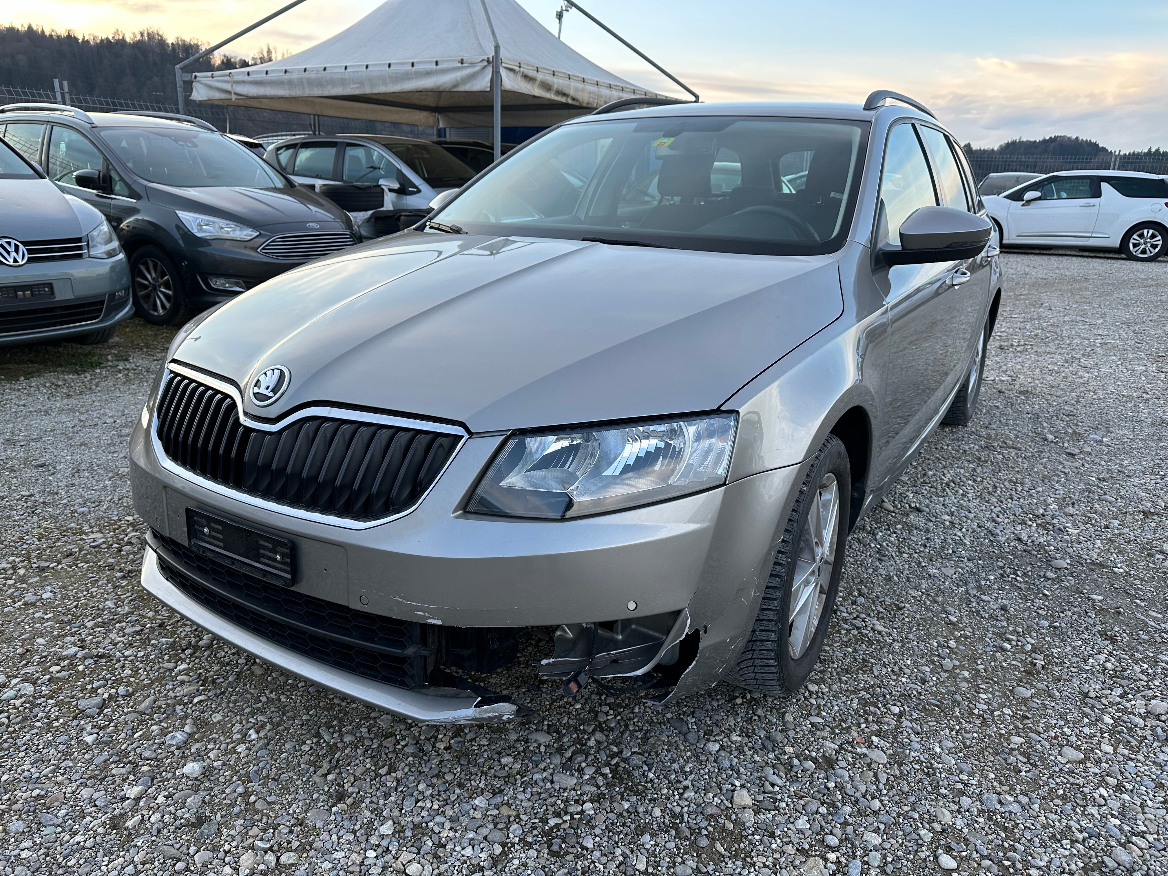 SKODA Octavia Combi 1.8 TSI Elegance DSG